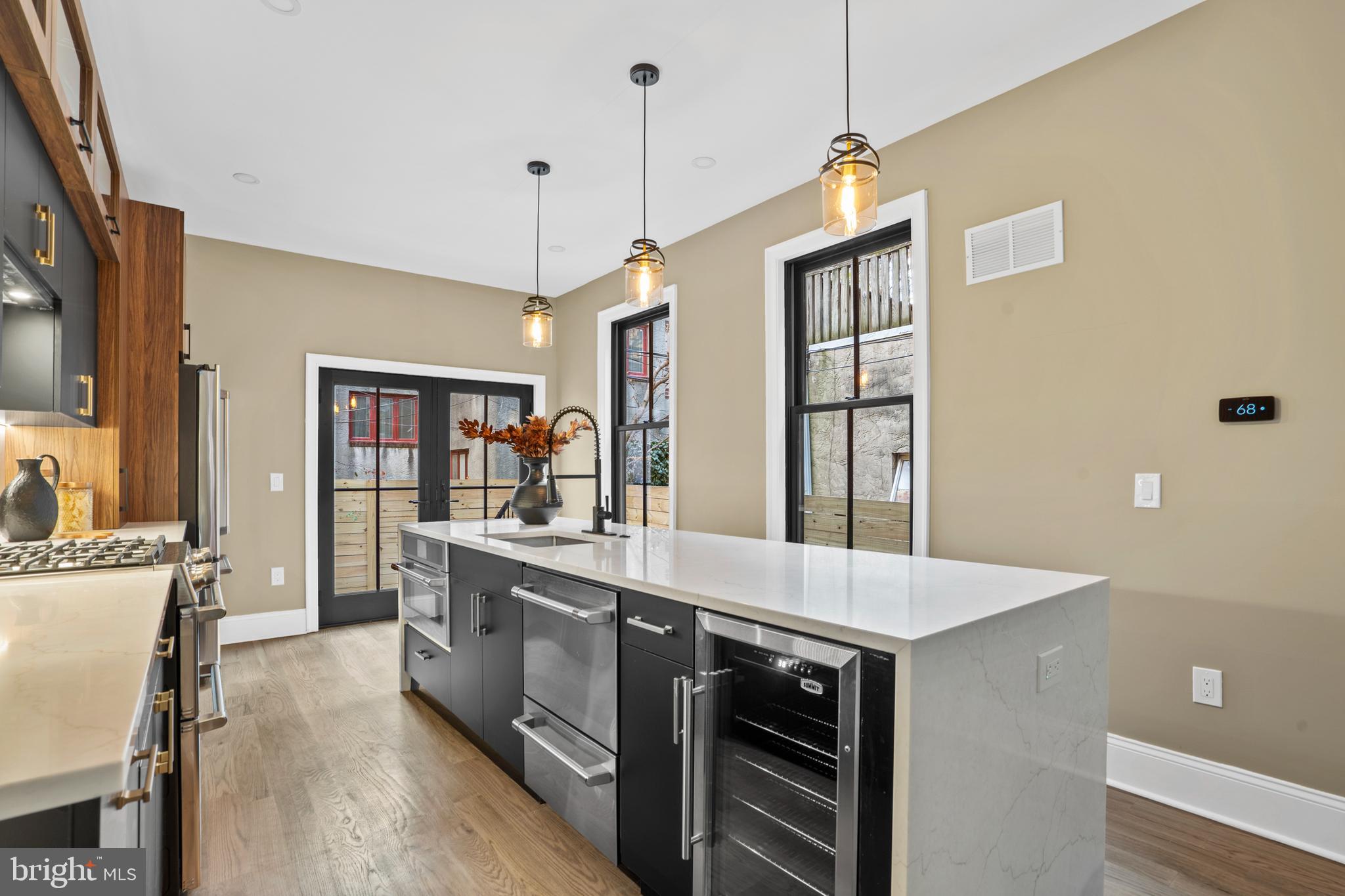 2214 MOUNT VERNON STREET