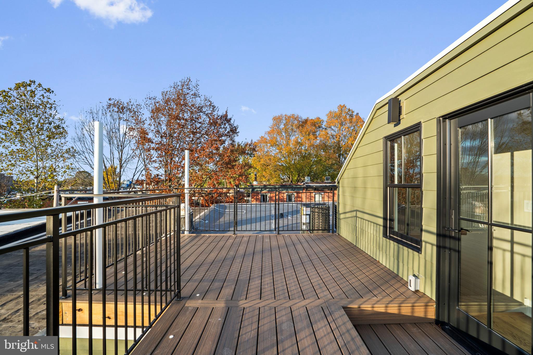 2214 MOUNT VERNON STREET