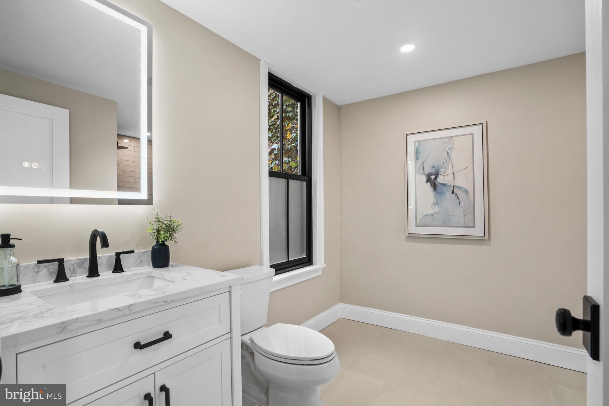 2214 MOUNT VERNON STREET