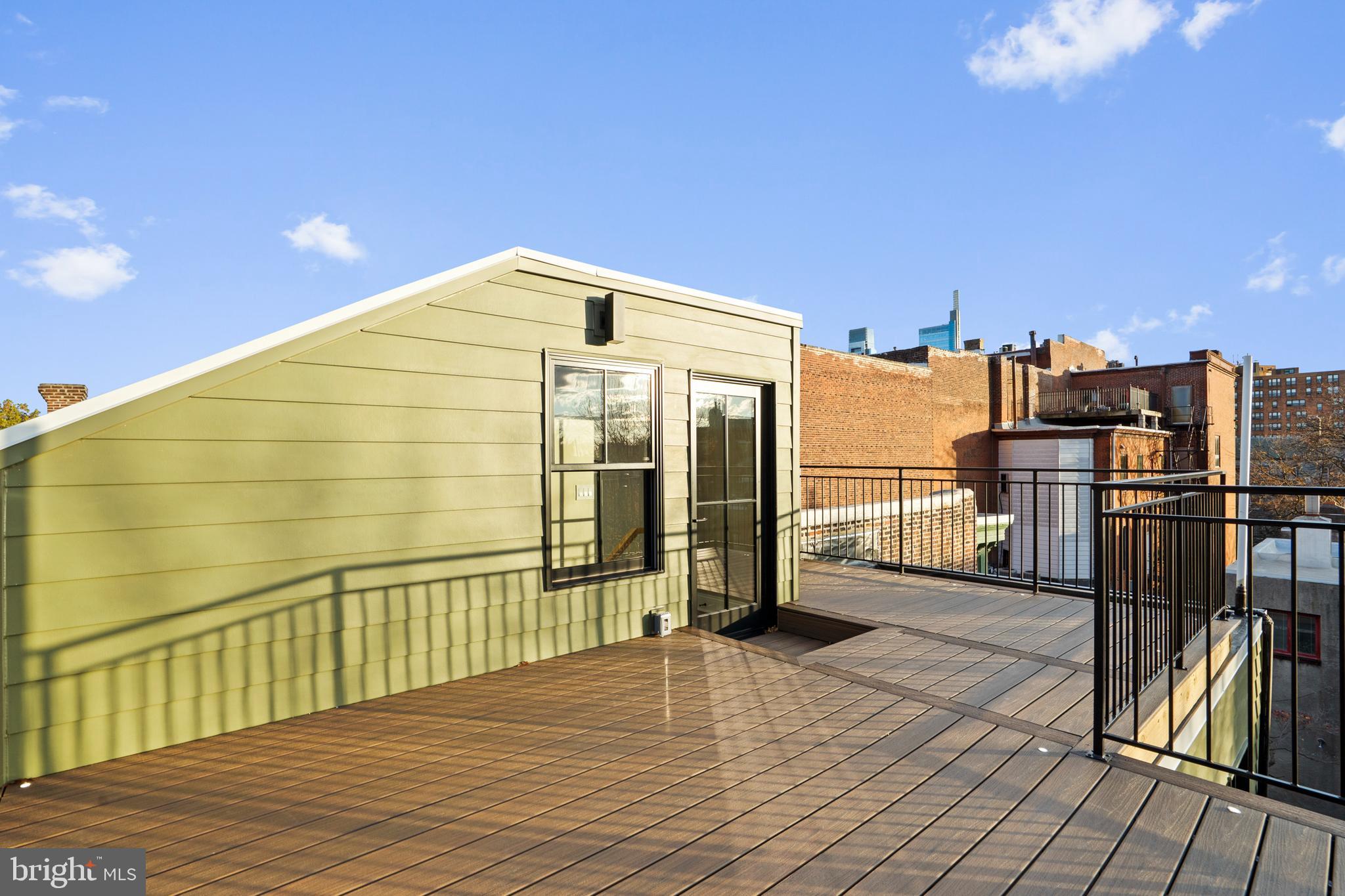 2214 MOUNT VERNON STREET