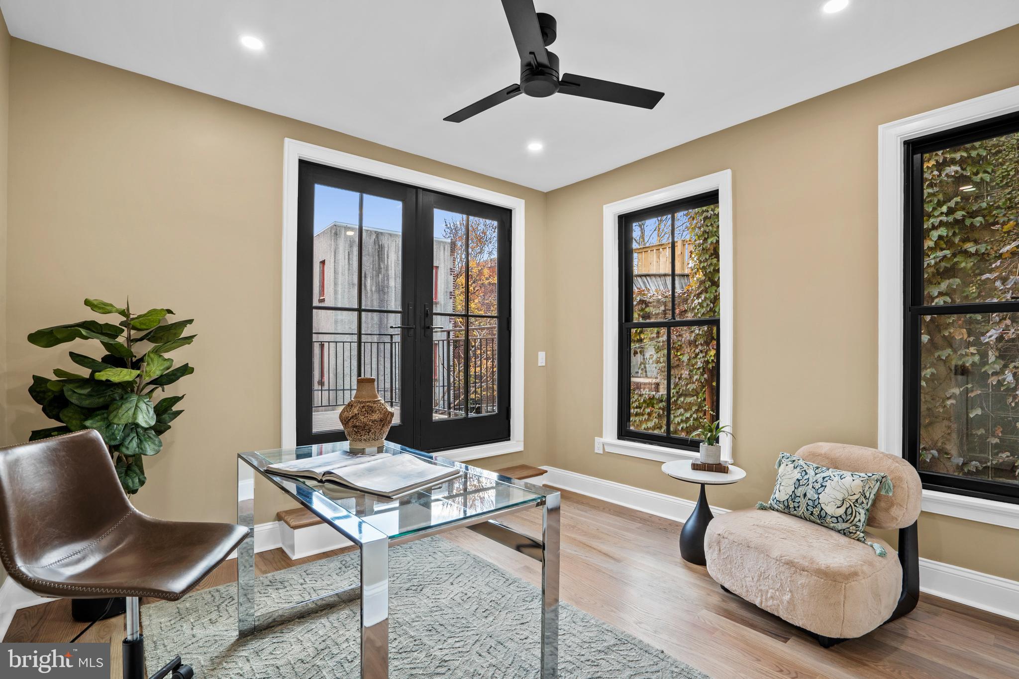 2214 MOUNT VERNON STREET