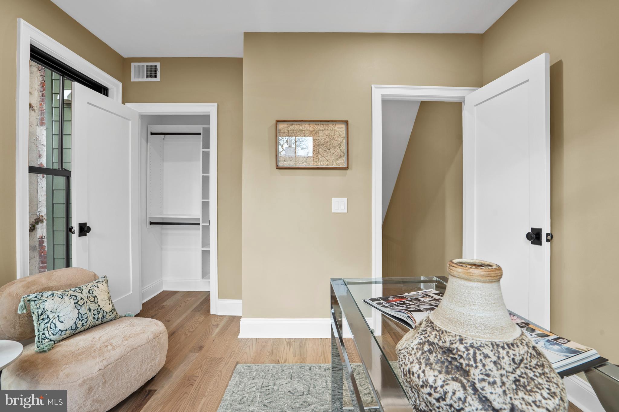 2214 MOUNT VERNON STREET