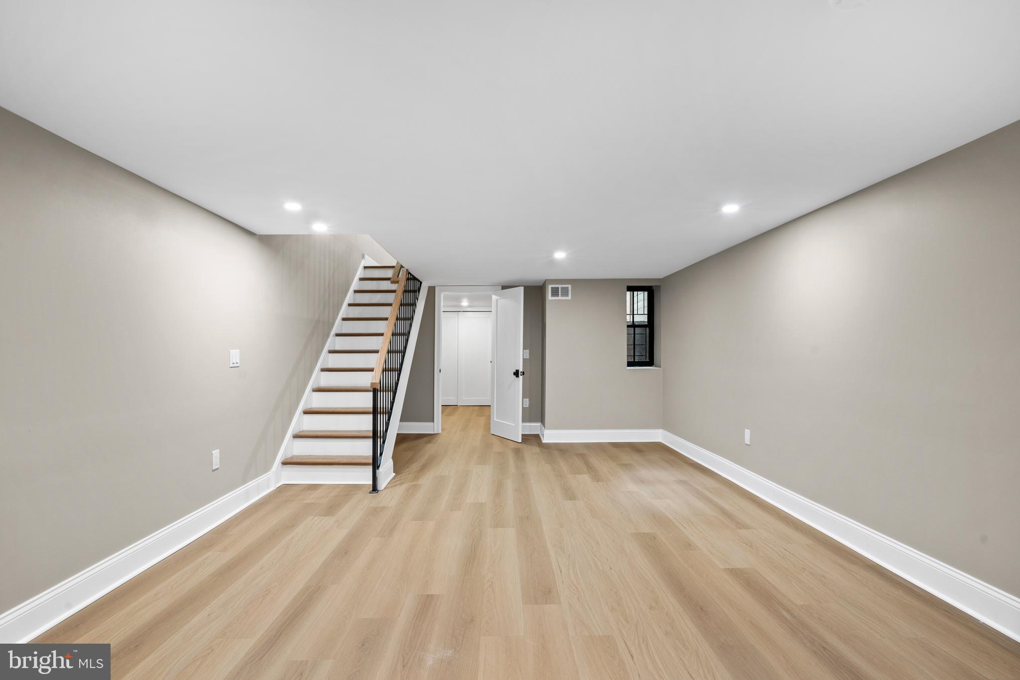 2214 MOUNT VERNON STREET