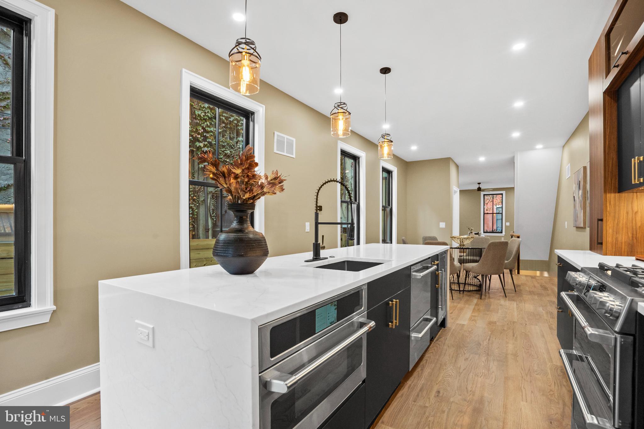 2214 MOUNT VERNON STREET