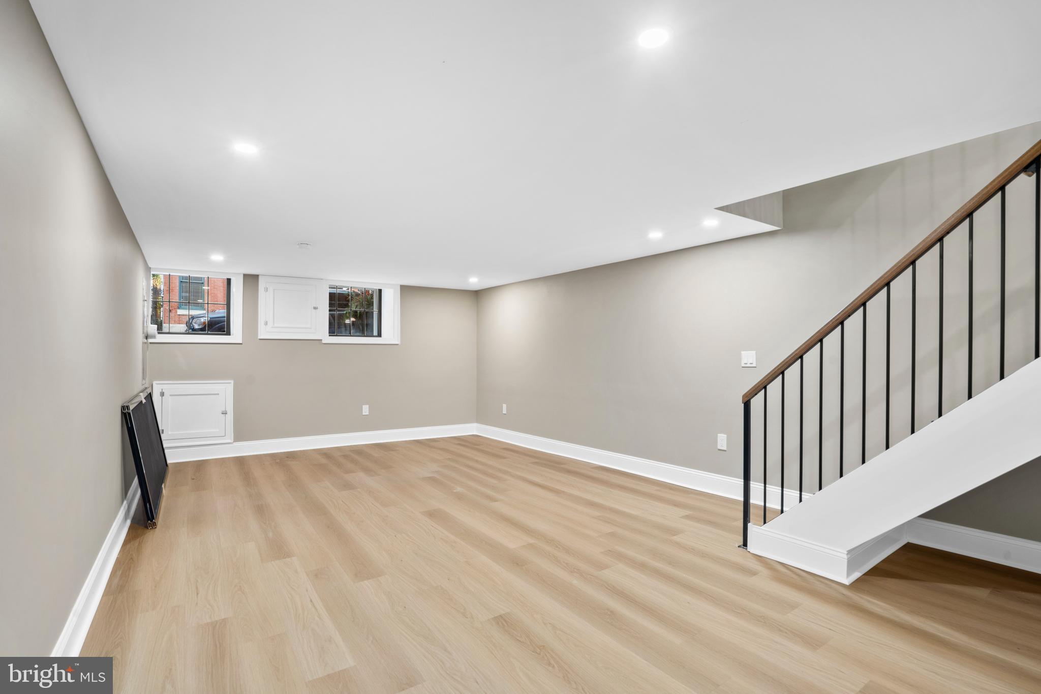 2214 MOUNT VERNON STREET