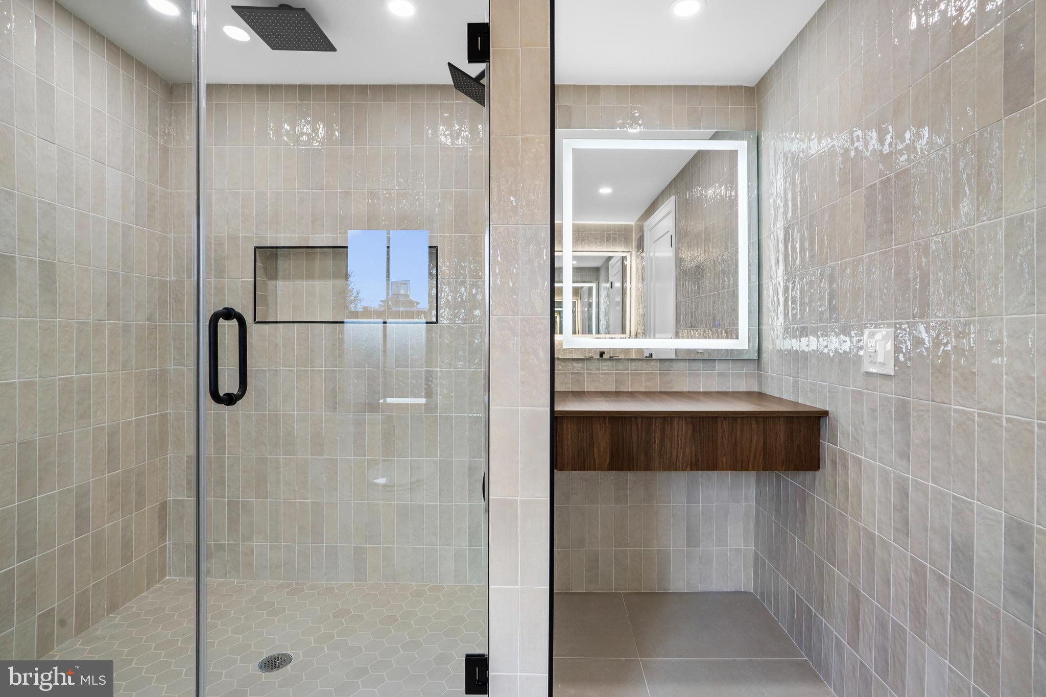 2214 MOUNT VERNON STREET