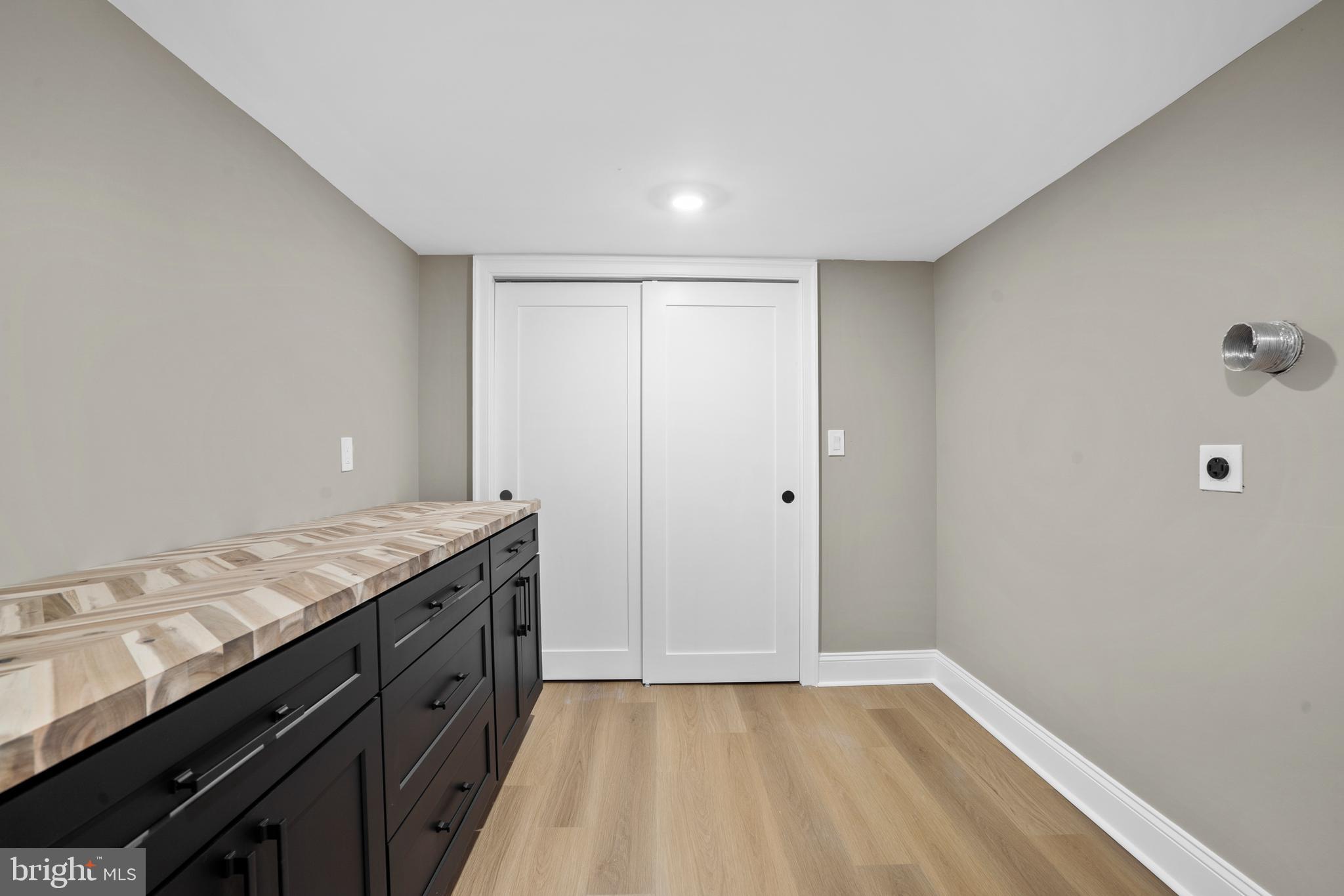 2214 MOUNT VERNON STREET