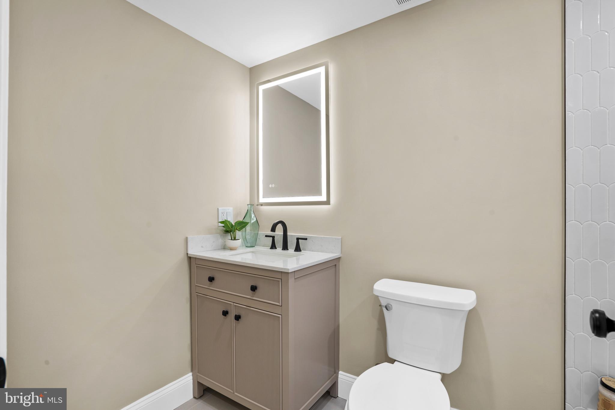 2214 MOUNT VERNON STREET