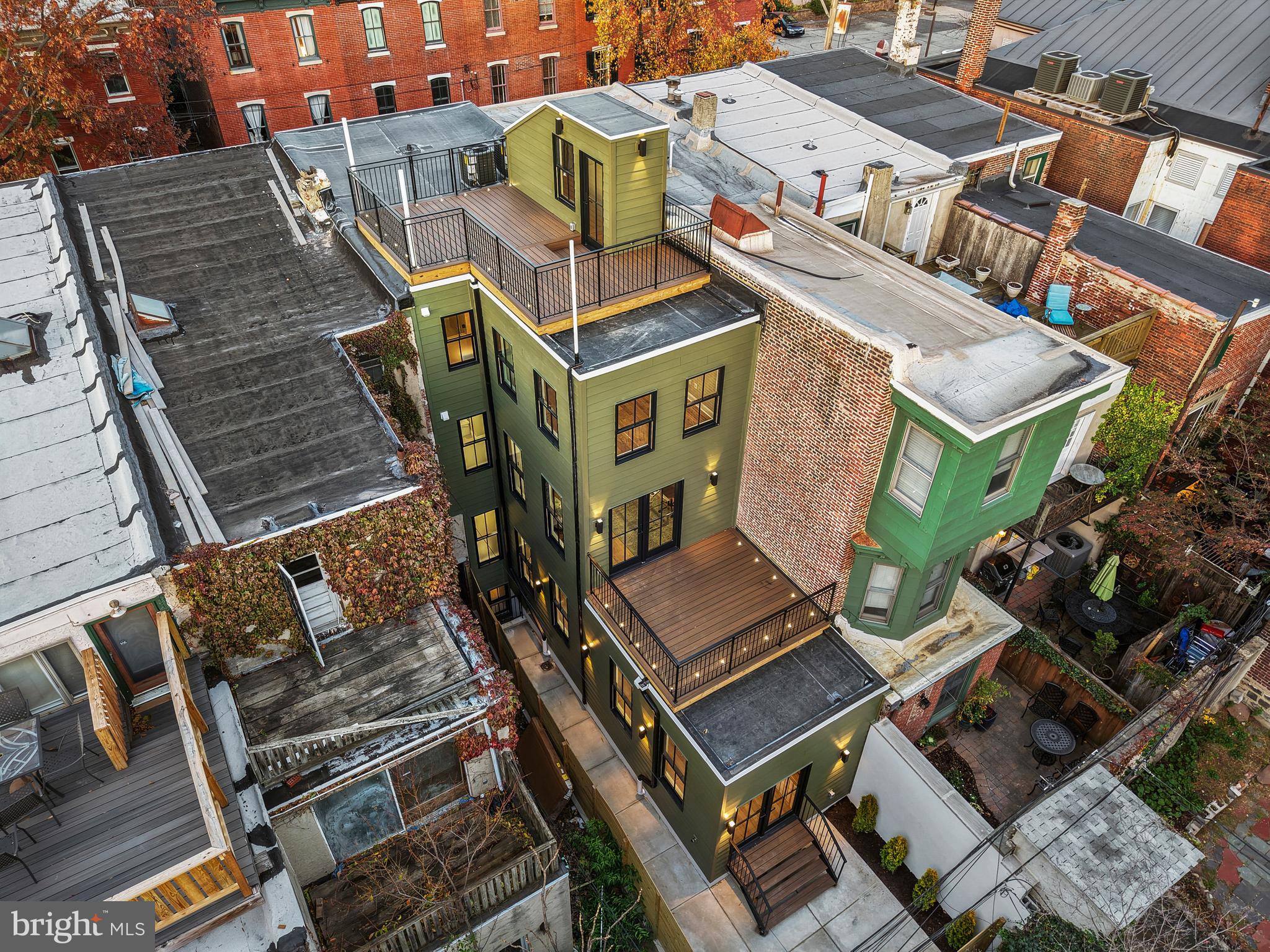 2214 MOUNT VERNON STREET