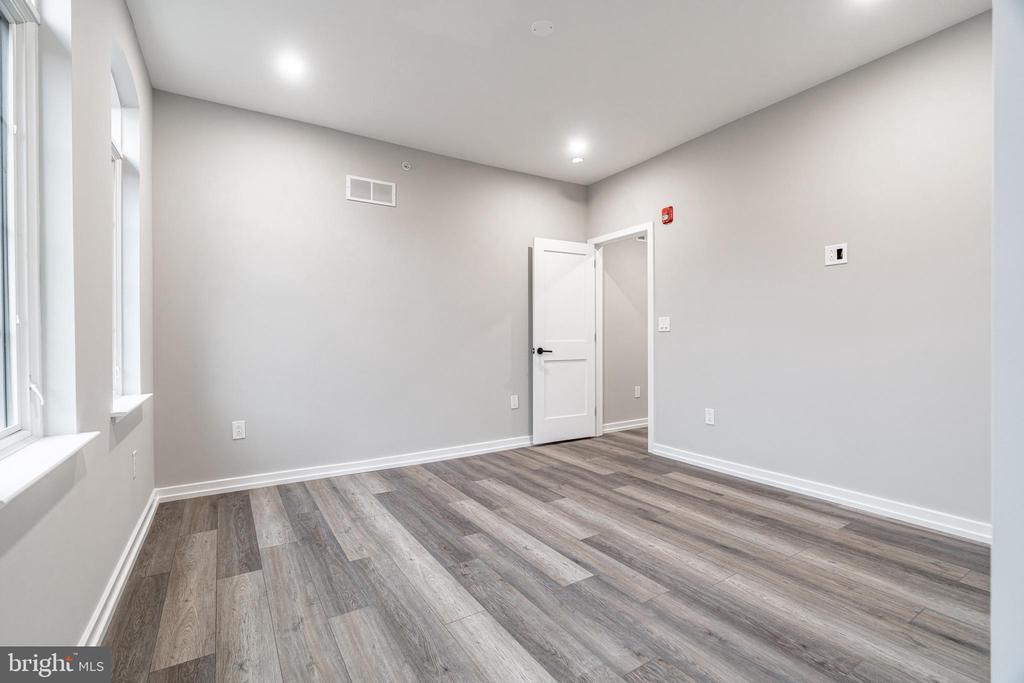 2412 INNOVATOR WAY