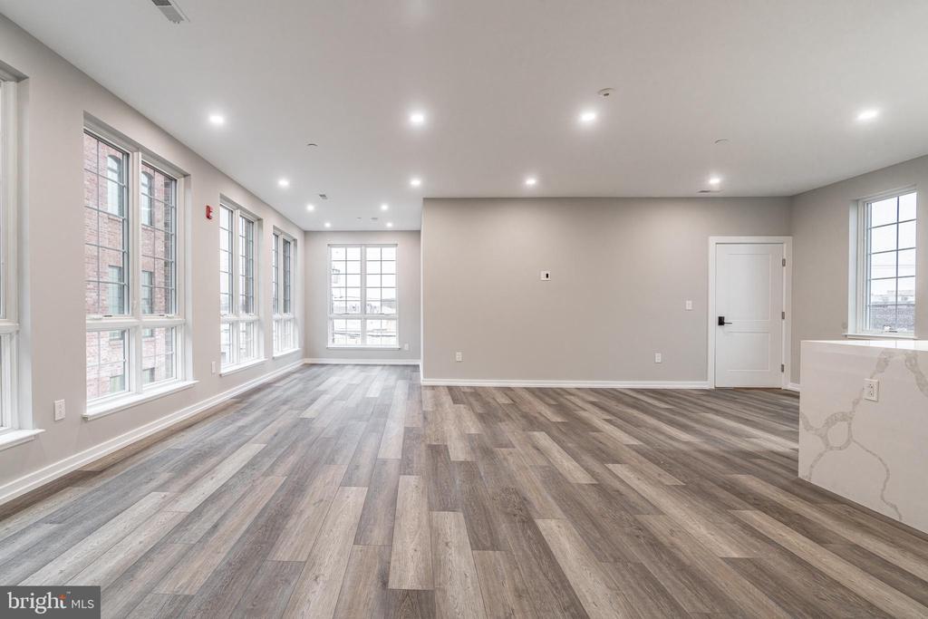 2412 INNOVATOR WAY