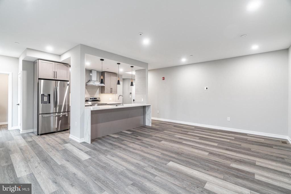 2412 INNOVATOR WAY