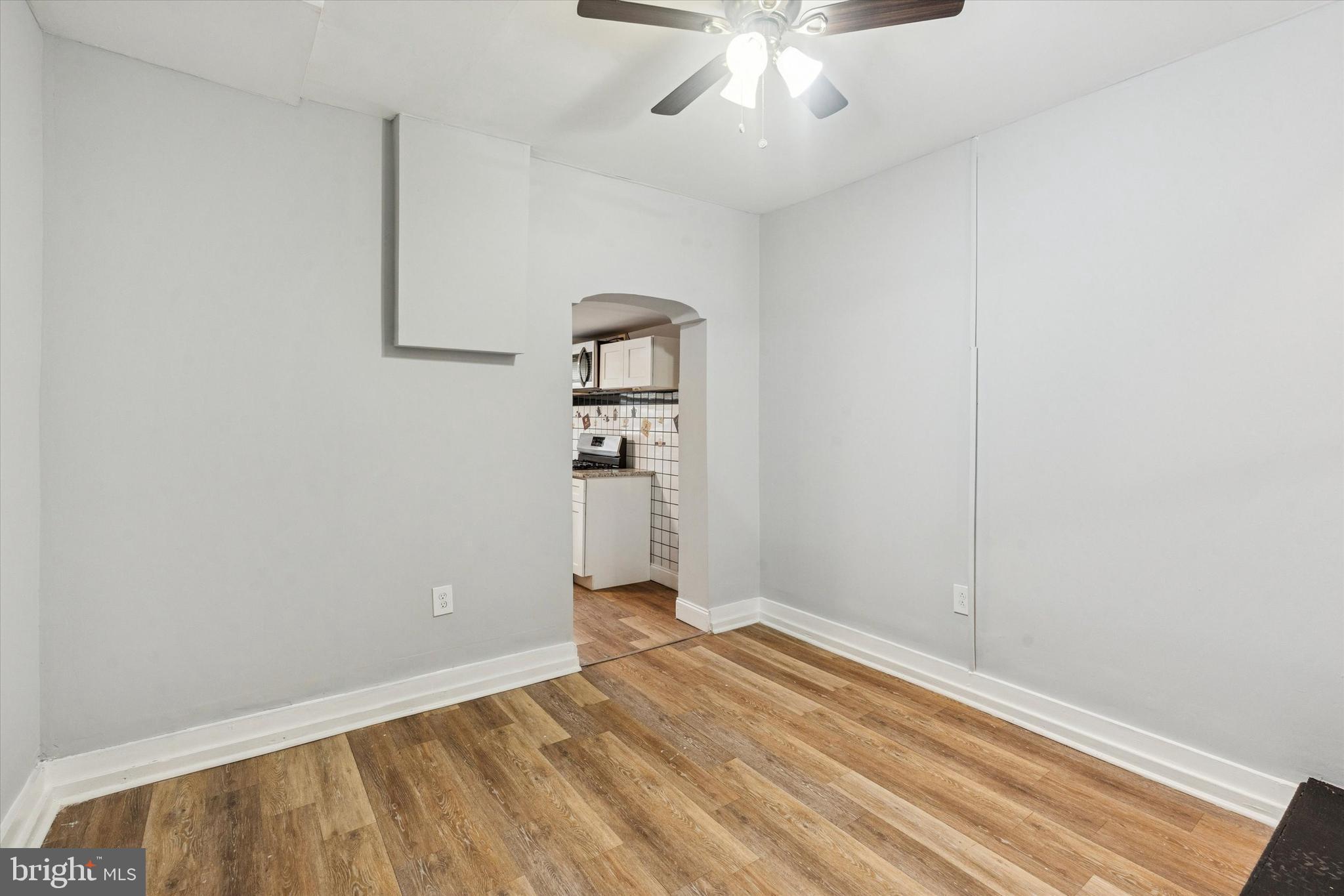 1825 E HAROLD STREET