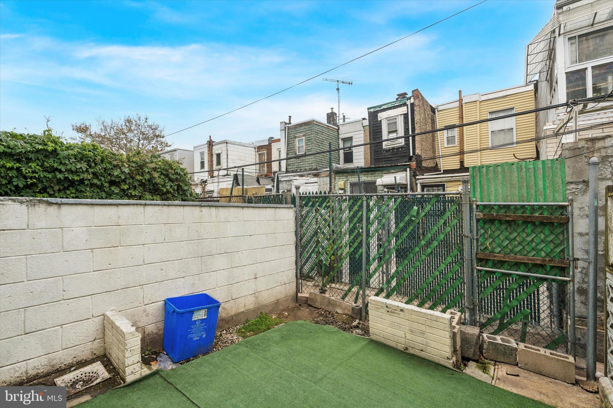 1825 E HAROLD STREET