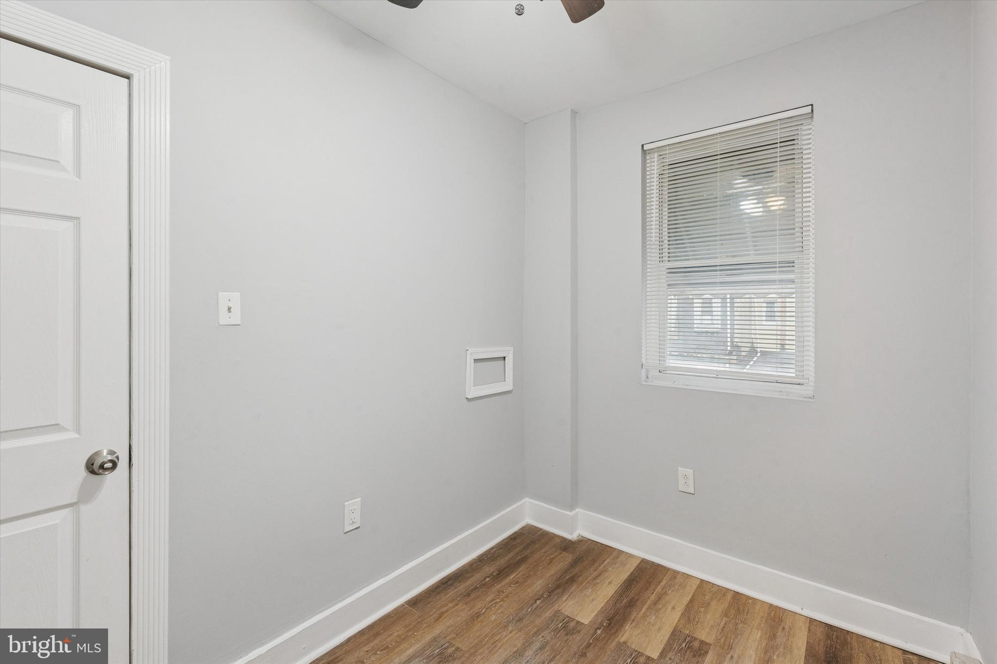 1825 E HAROLD STREET