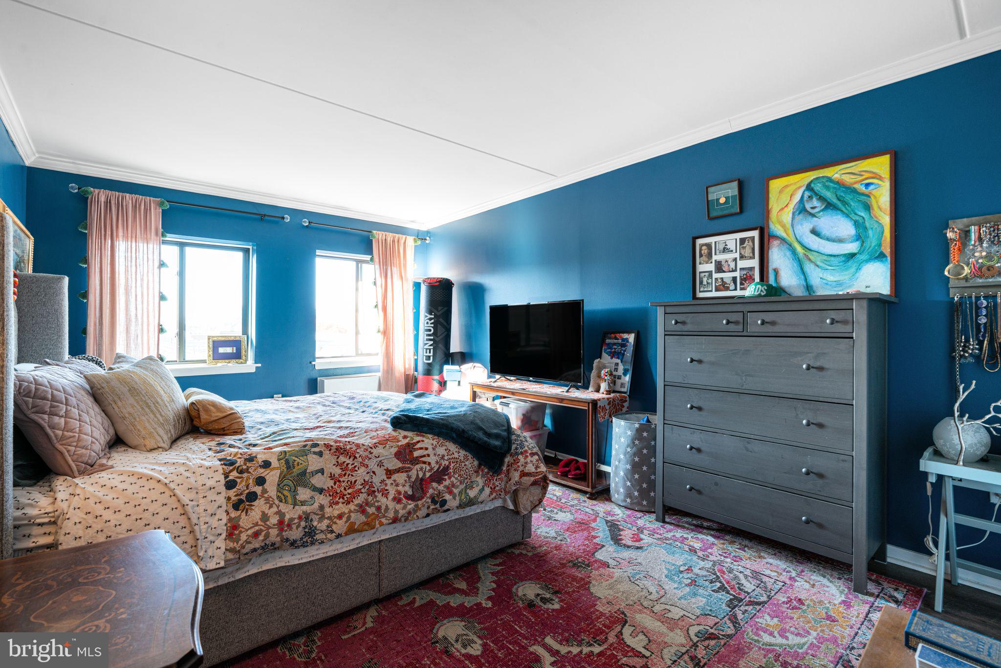 200 LOMBARD STREET 10 703