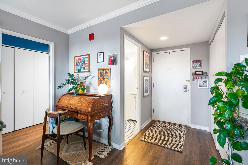 200 LOMBARD STREET 10 703