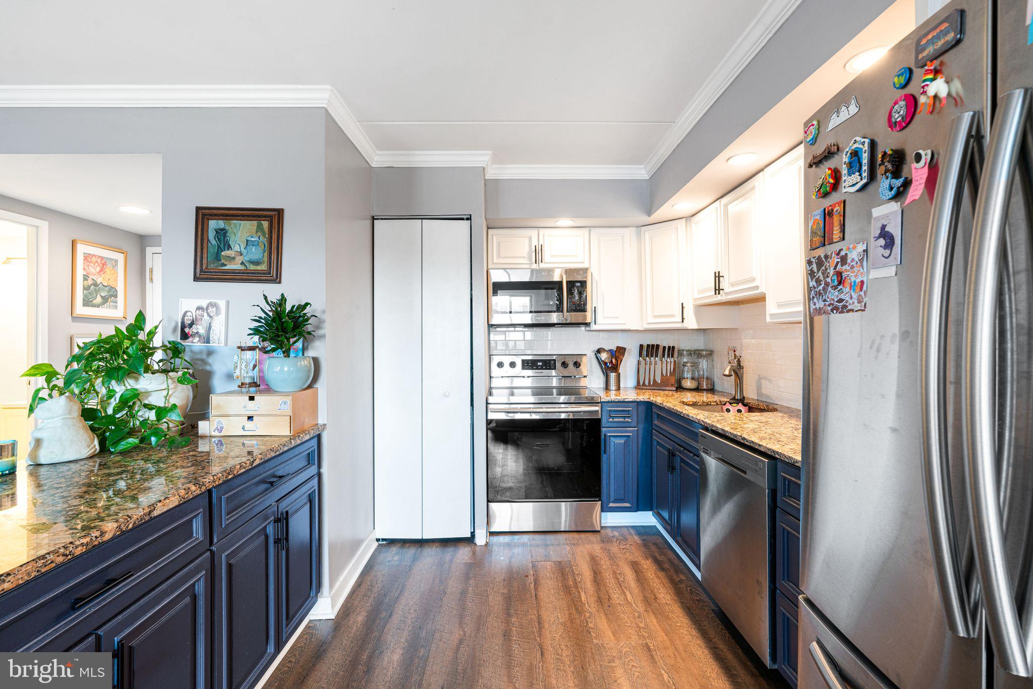 200 LOMBARD STREET 10 703