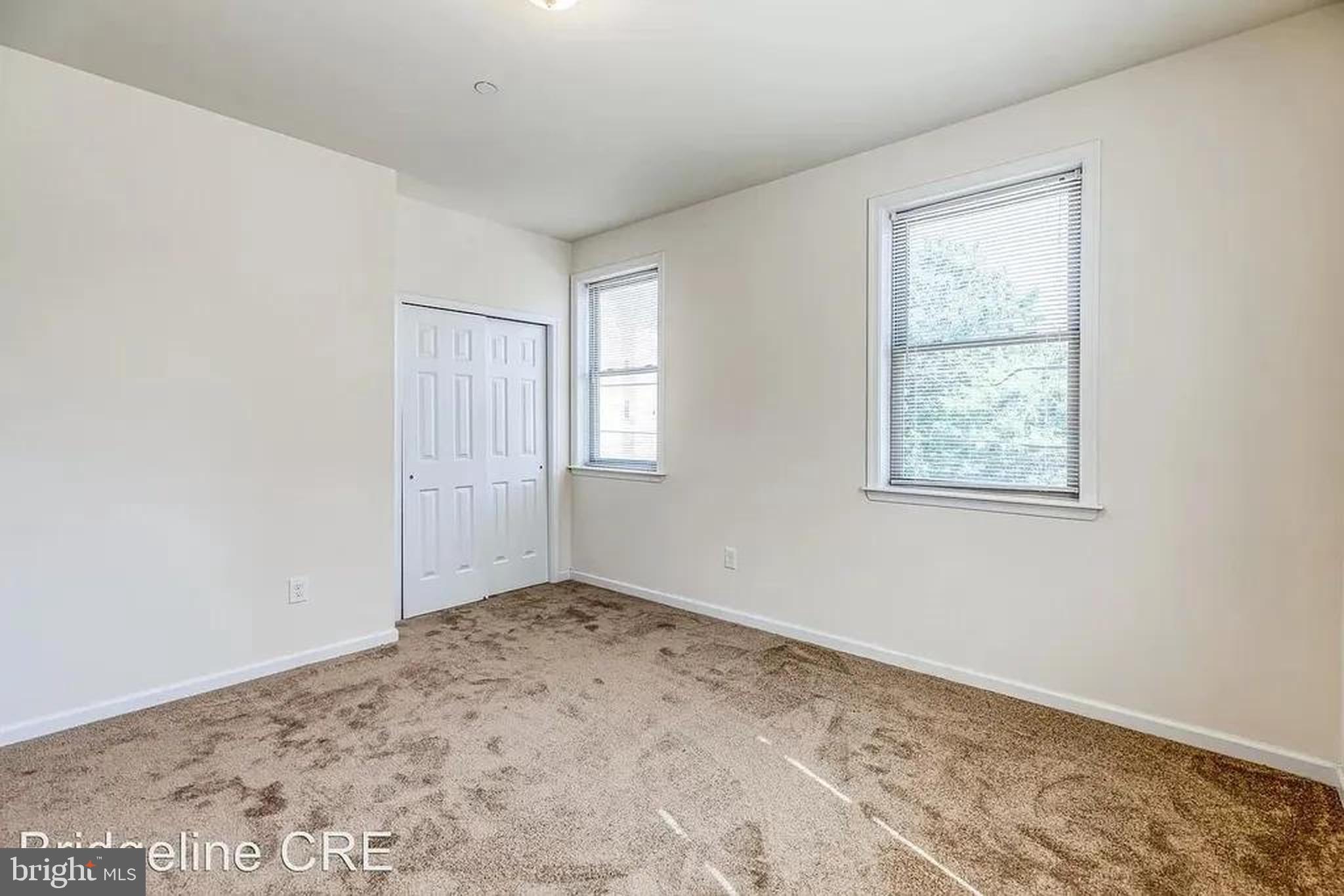 2400 W THOMPSON STREET