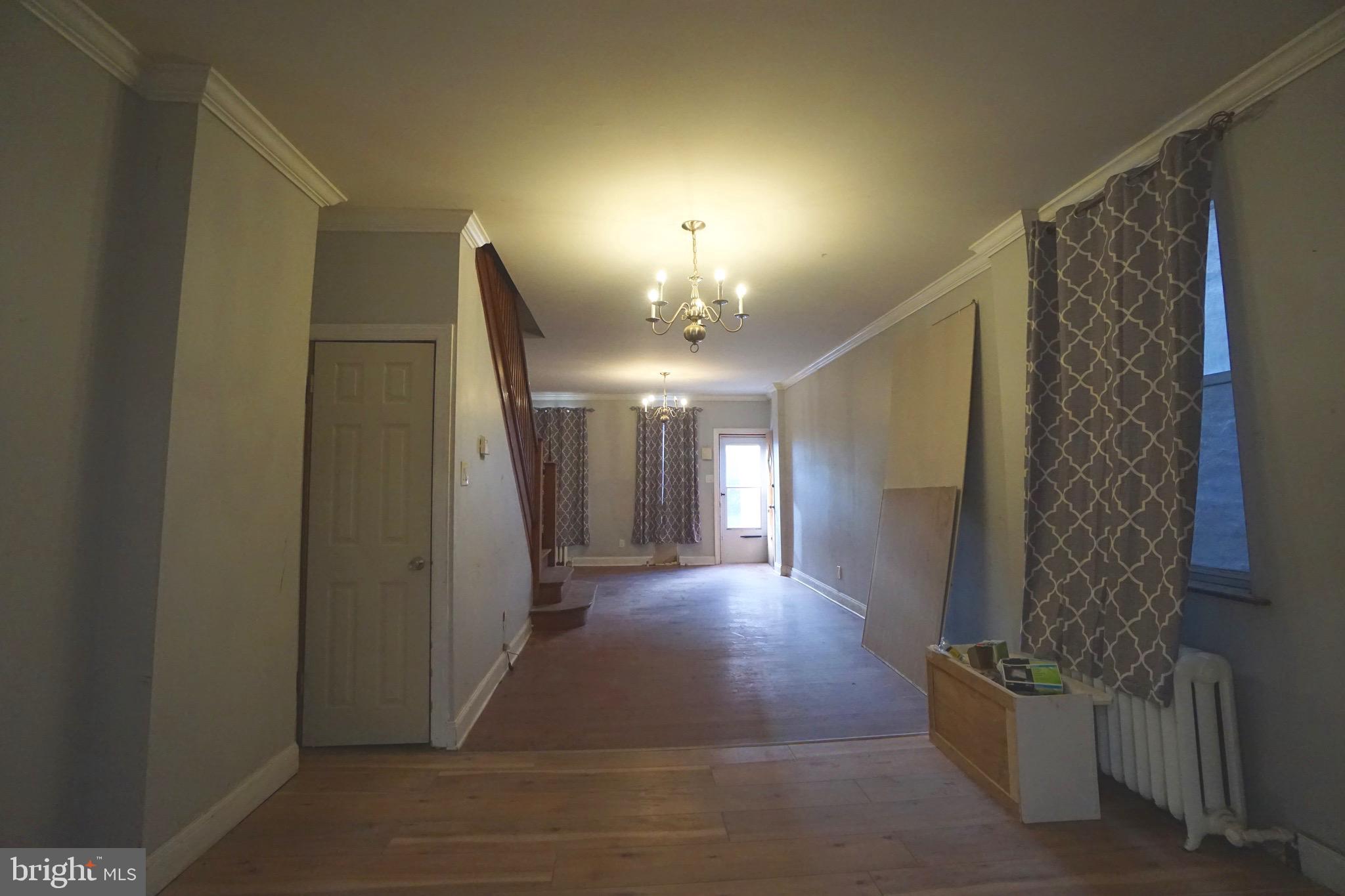 1813 E MADISON STREET