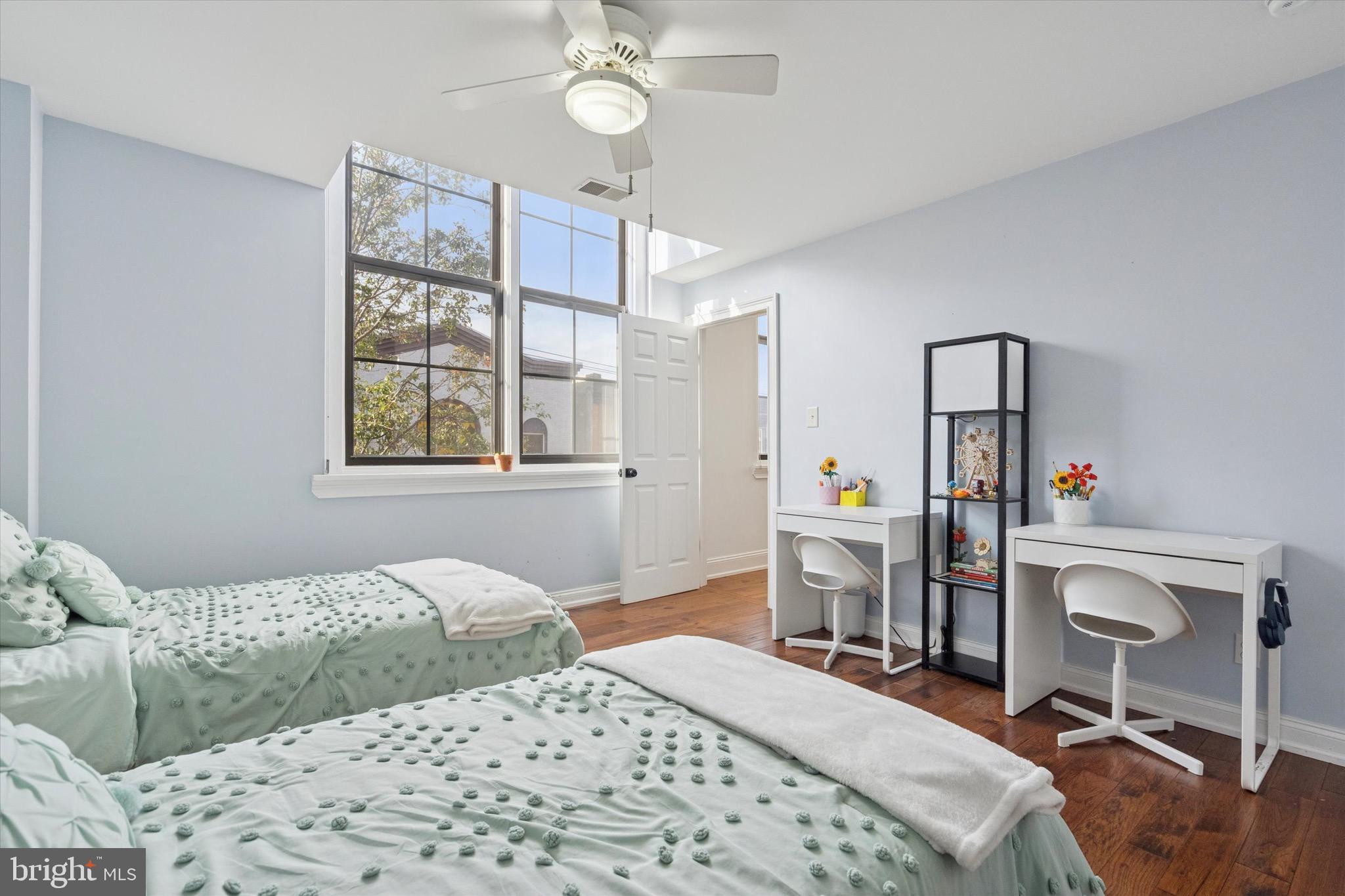 246 FITZWATER STREET 10