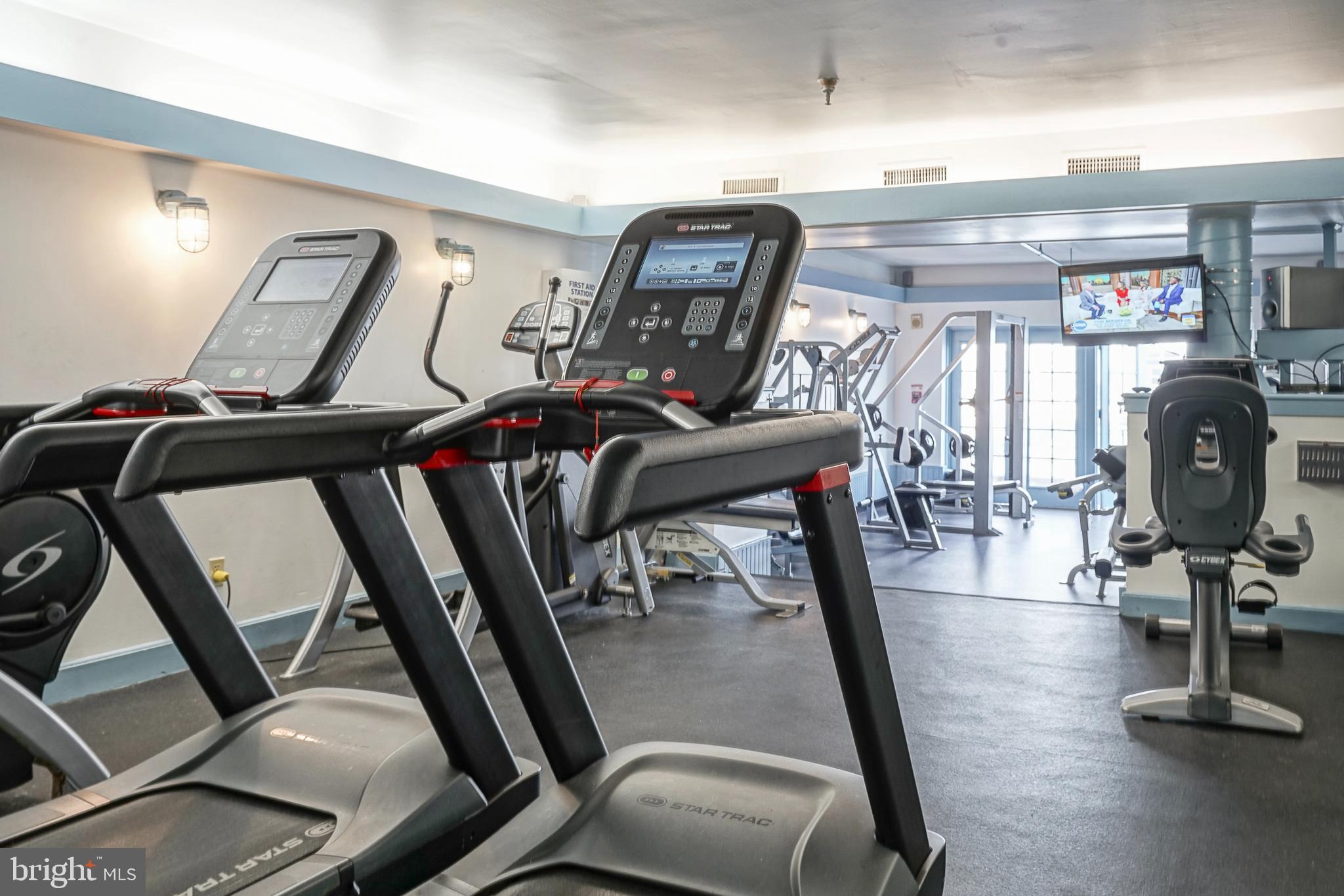 3 N COLUMBUS BOULEVARD 111