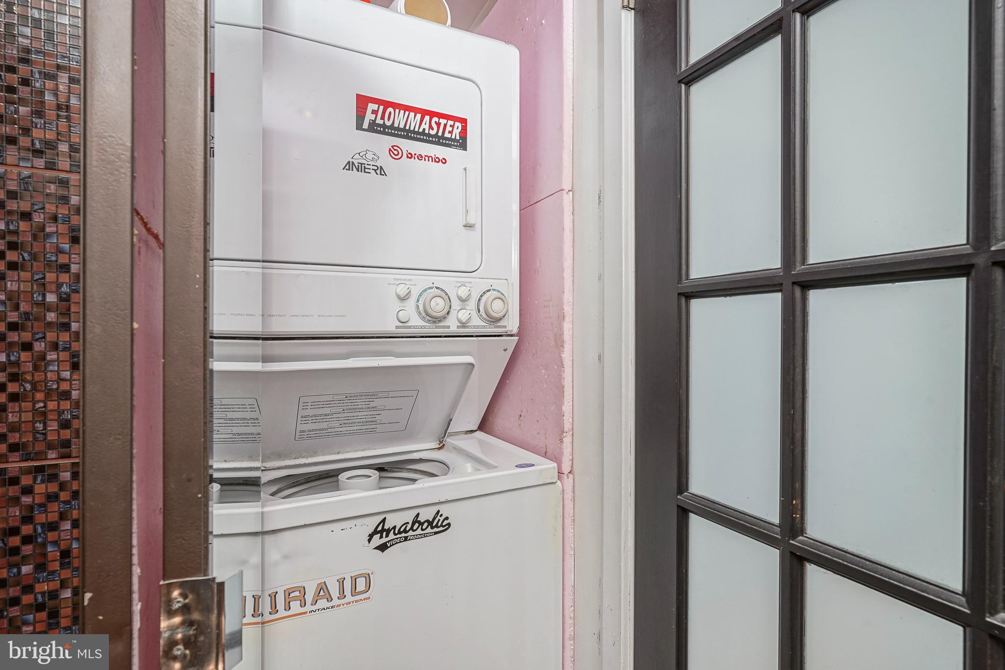 3 N COLUMBUS BOULEVARD 111