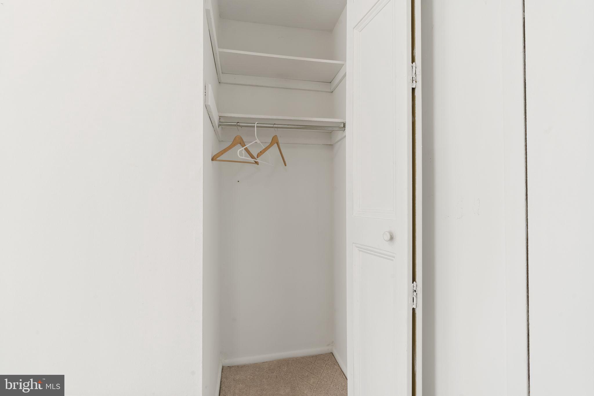 1420 LOCUST STREET 00 7M