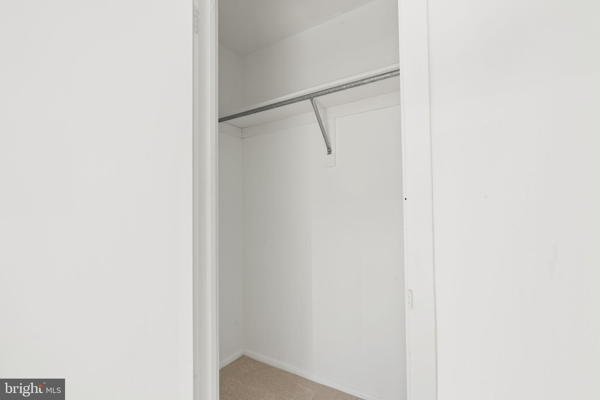 1420 LOCUST STREET 00 7M