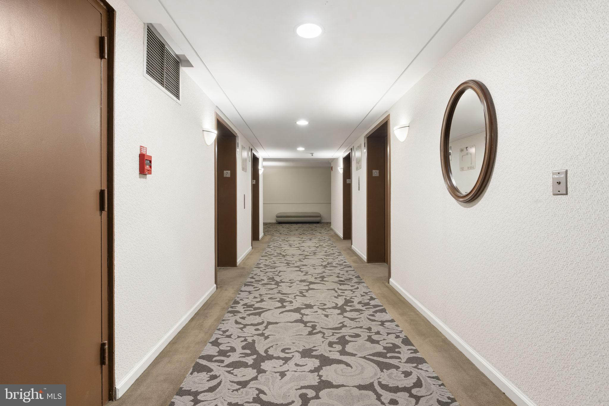 1420 LOCUST STREET 00 7M