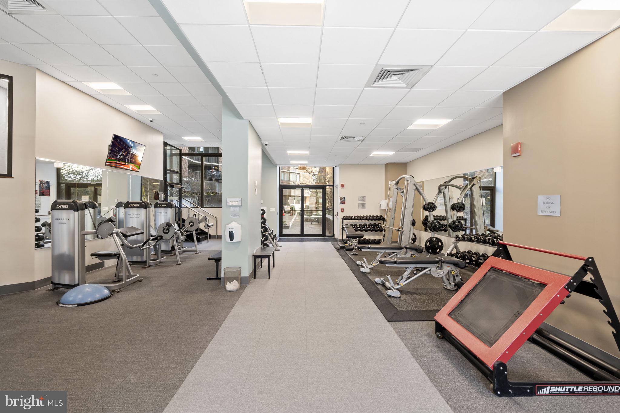 1420 LOCUST STREET 00 7M