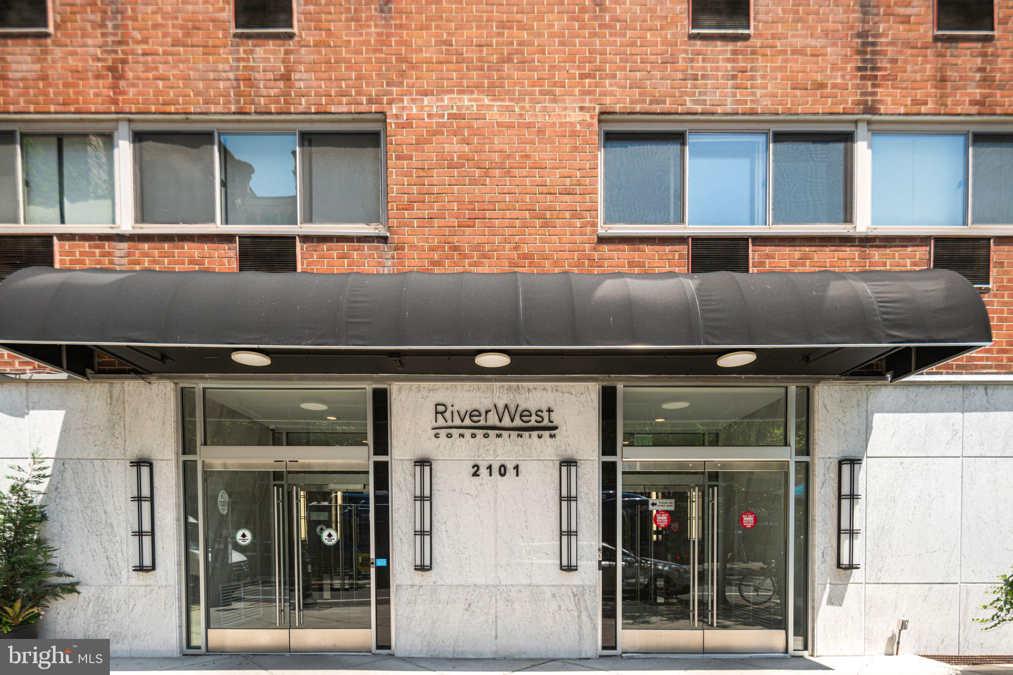 2101 CHESTNUT STREET 17 518