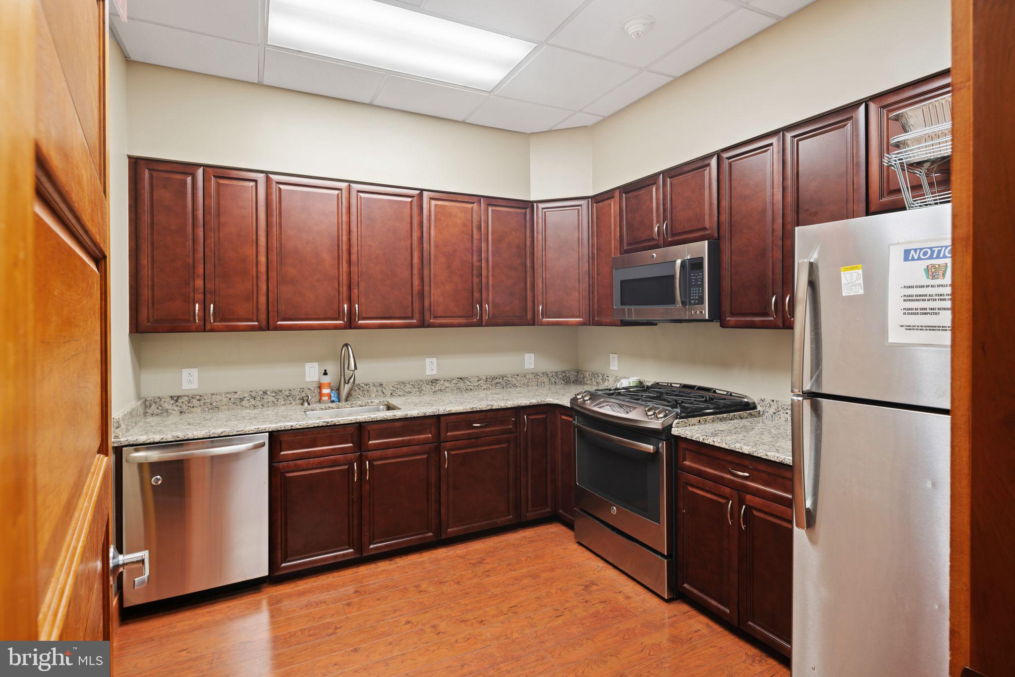 2601 PENNSYLVANIA AVENUE 846