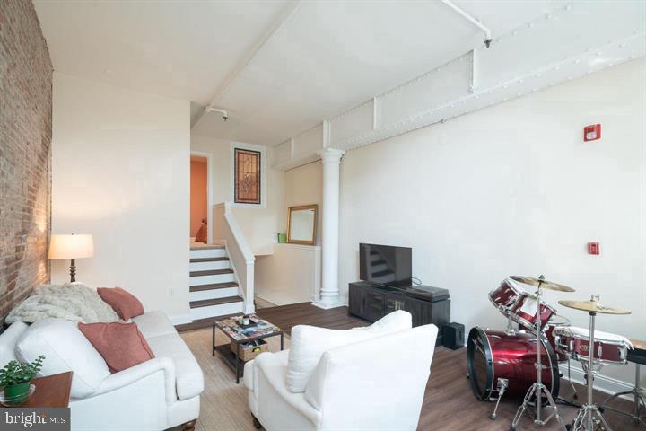 50 N FRONT STREET 56 101