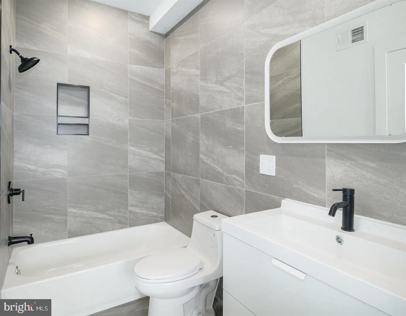 3957 WYALUSING AVENUE