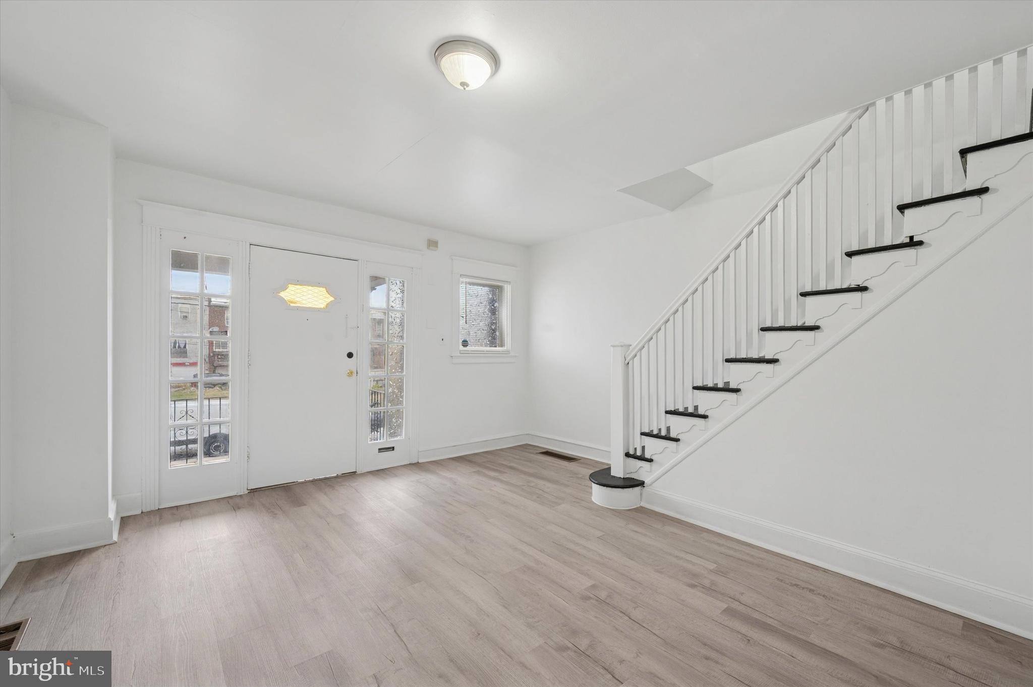 1810 W ROCKLAND STREET