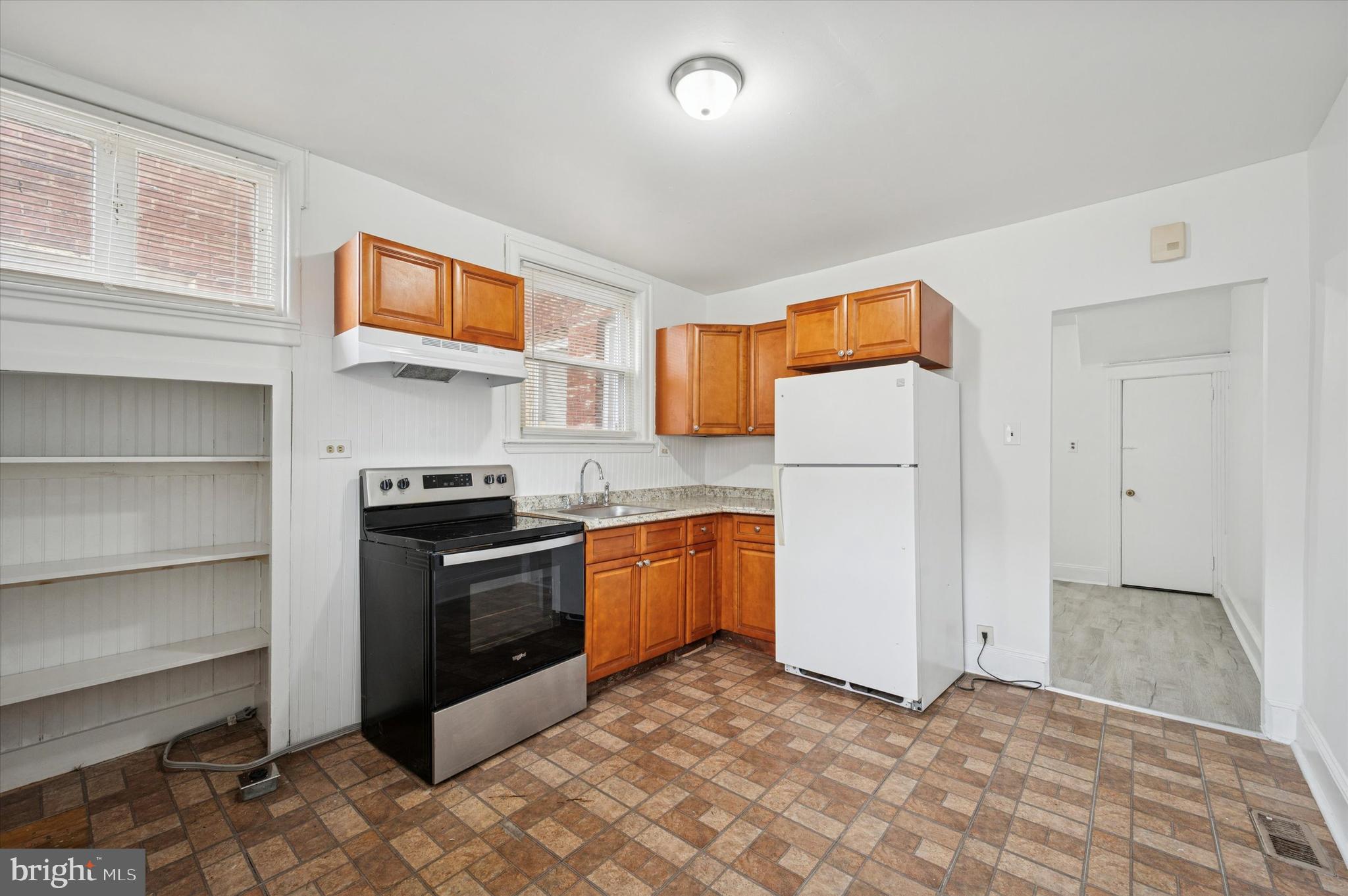 1810 W ROCKLAND STREET