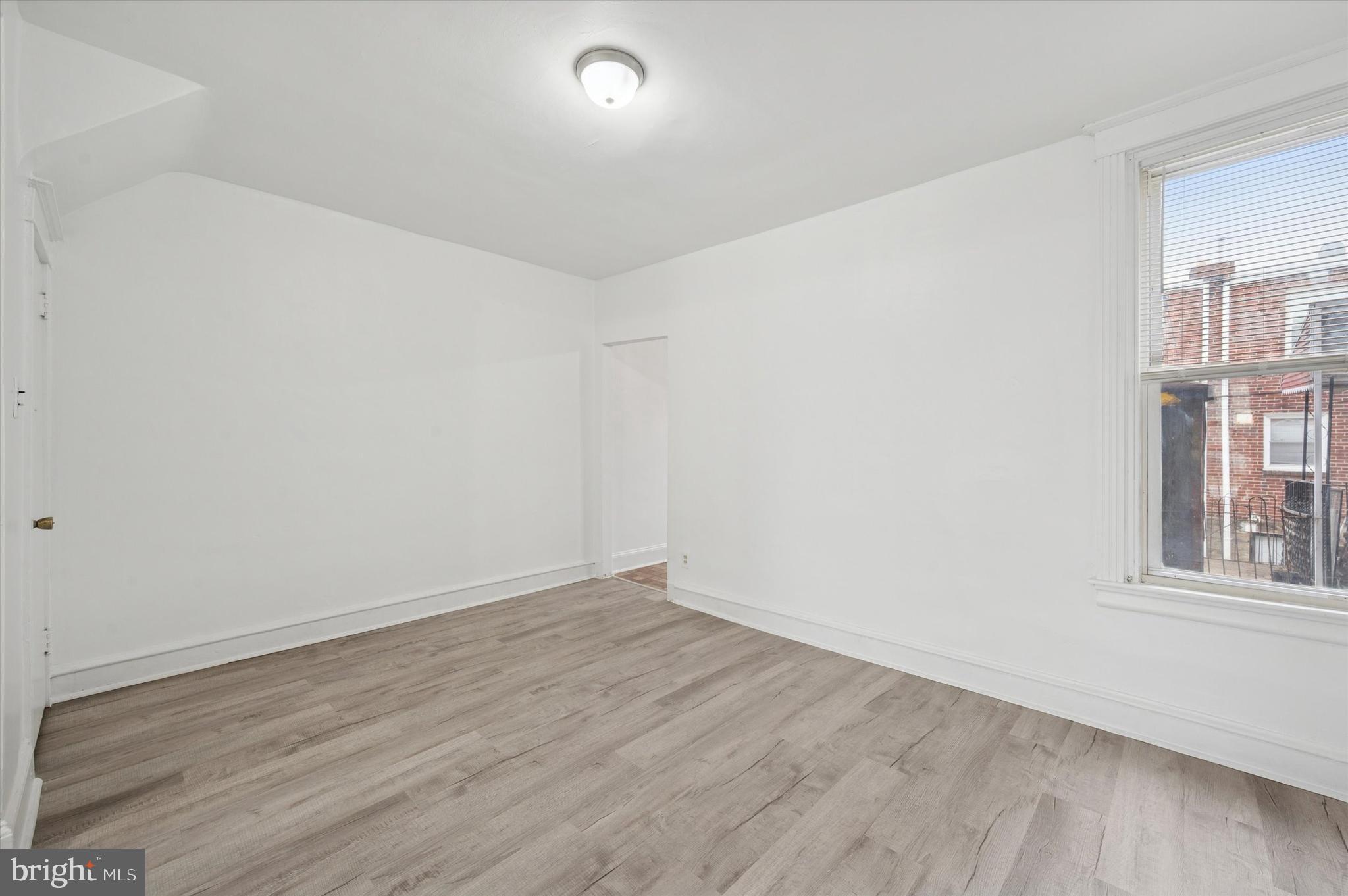 1810 W ROCKLAND STREET