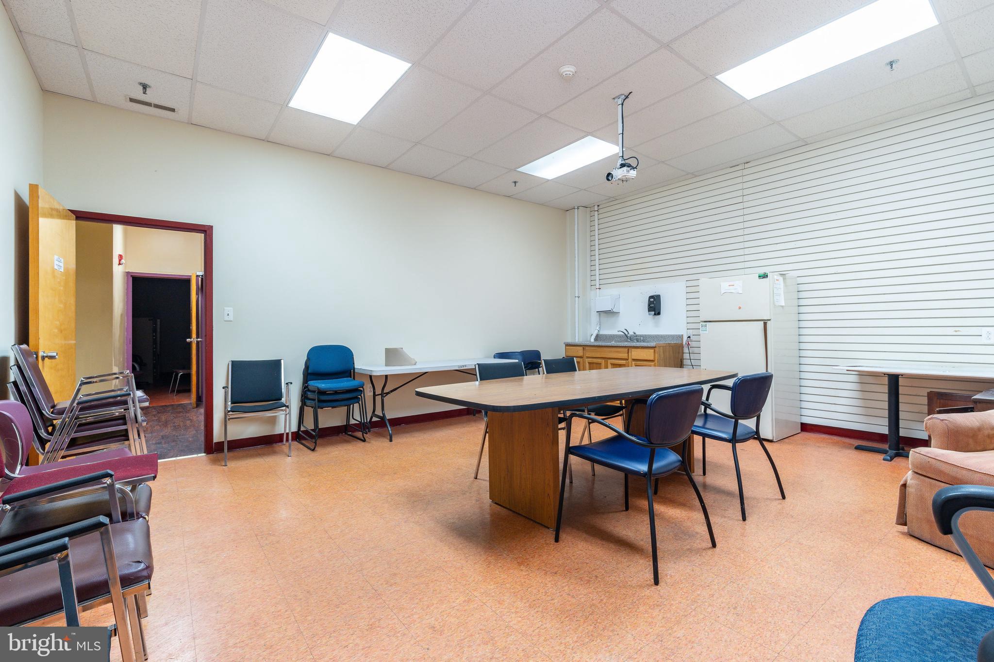 1939 S JUNIPER STREET 43