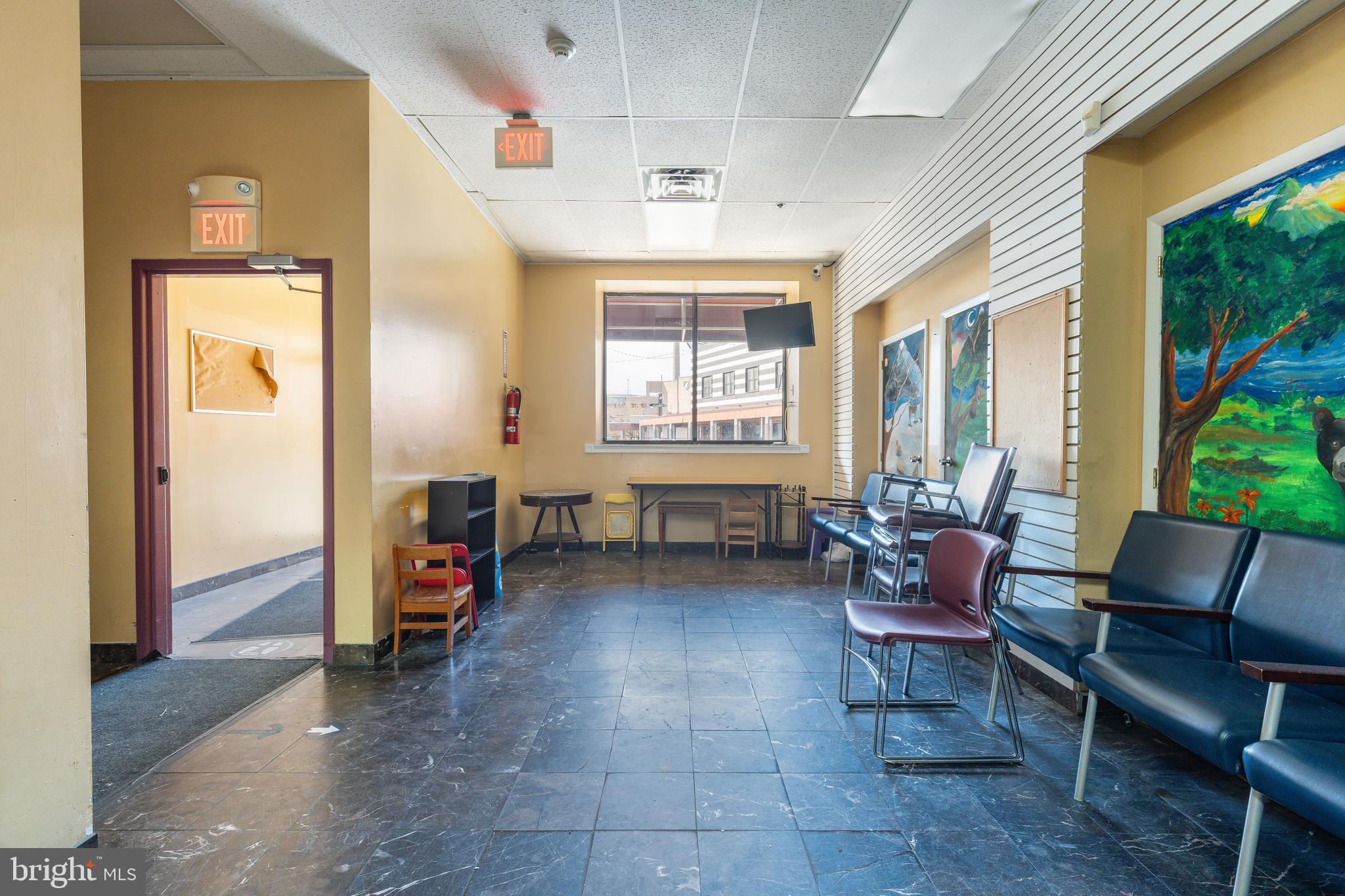 1939 S JUNIPER STREET 43