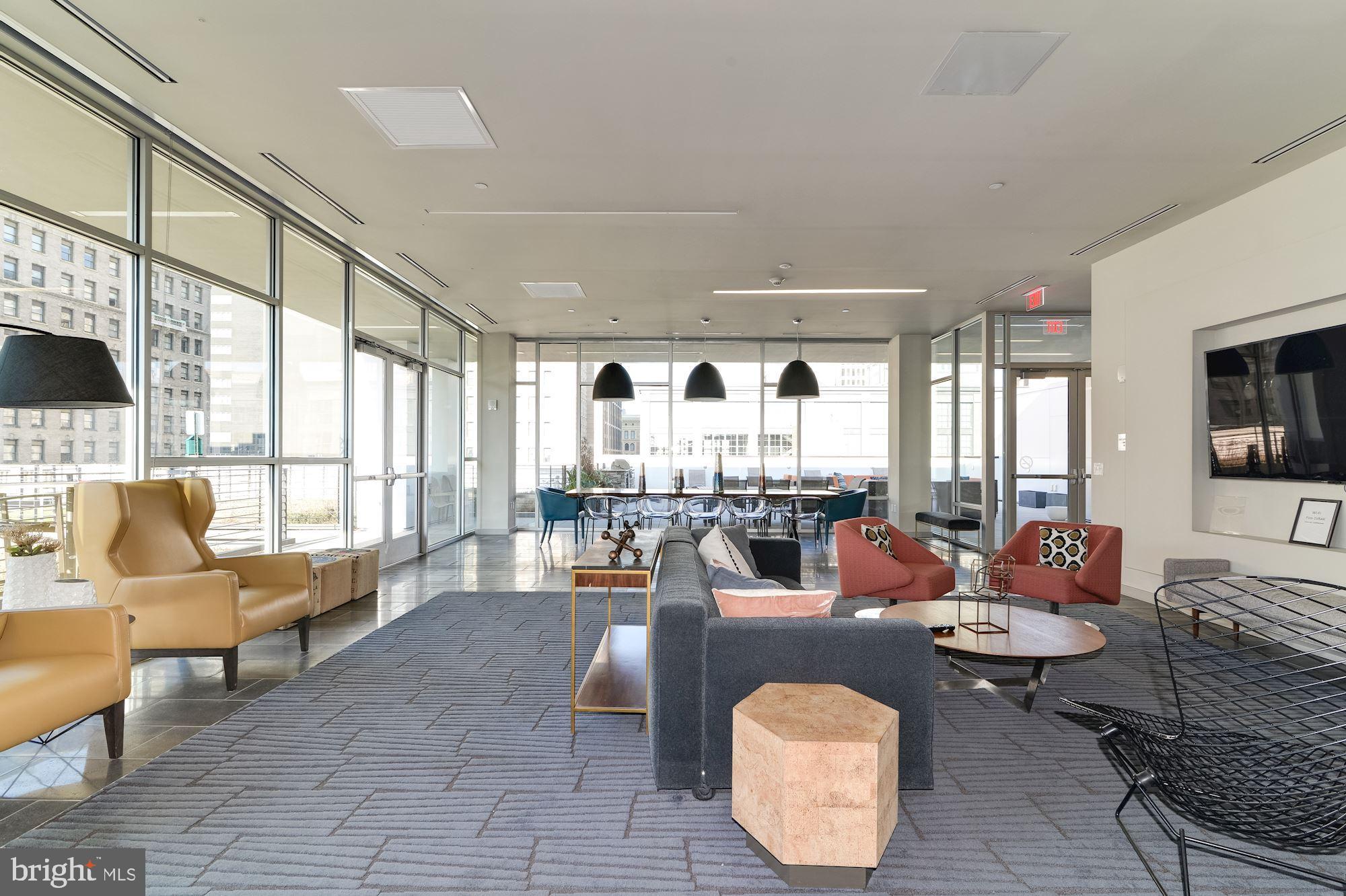 1125 SANSOM STREET 1B-305