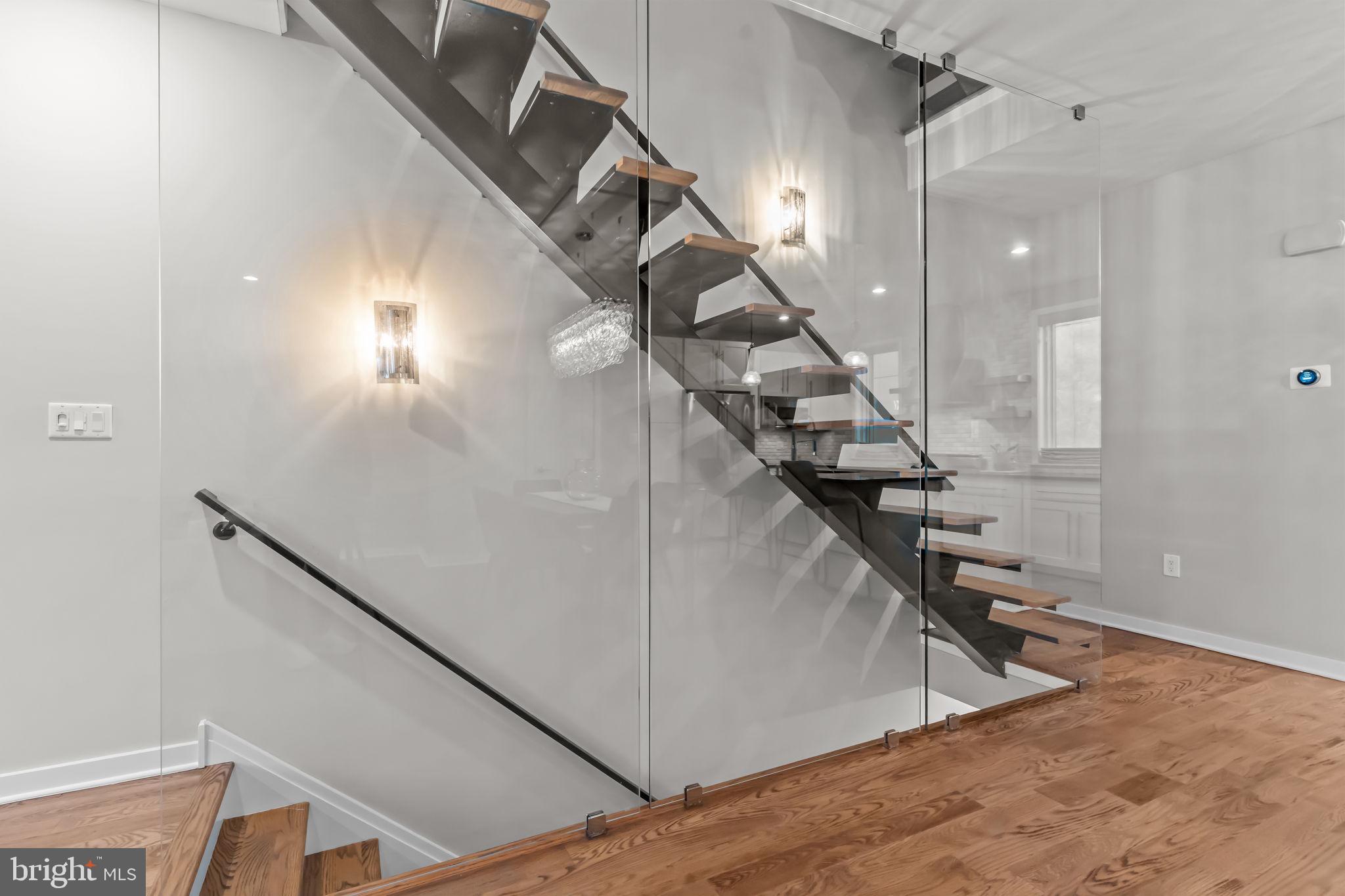 412 MOYER STREET 24 7