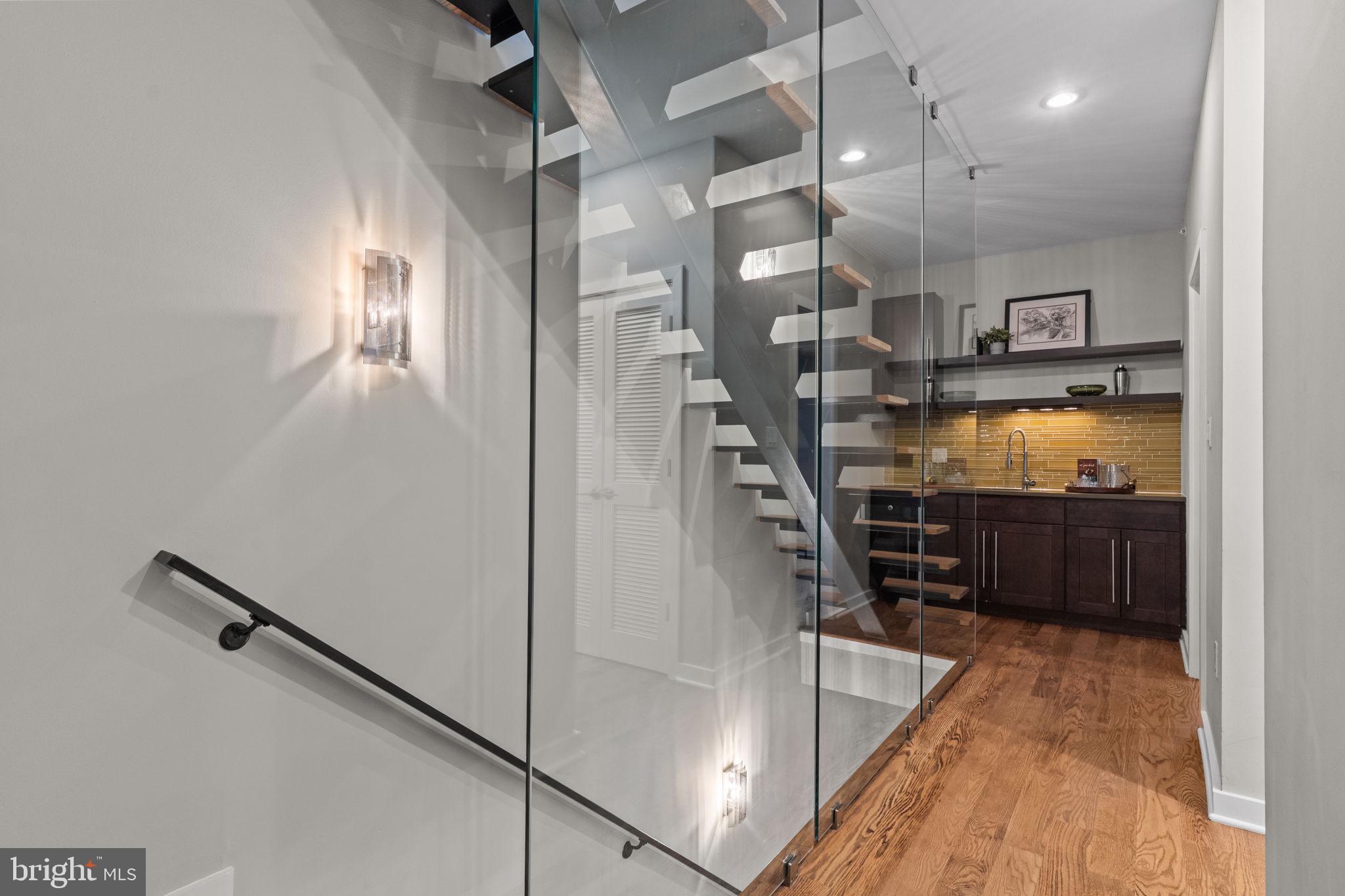 412 MOYER STREET 24 7