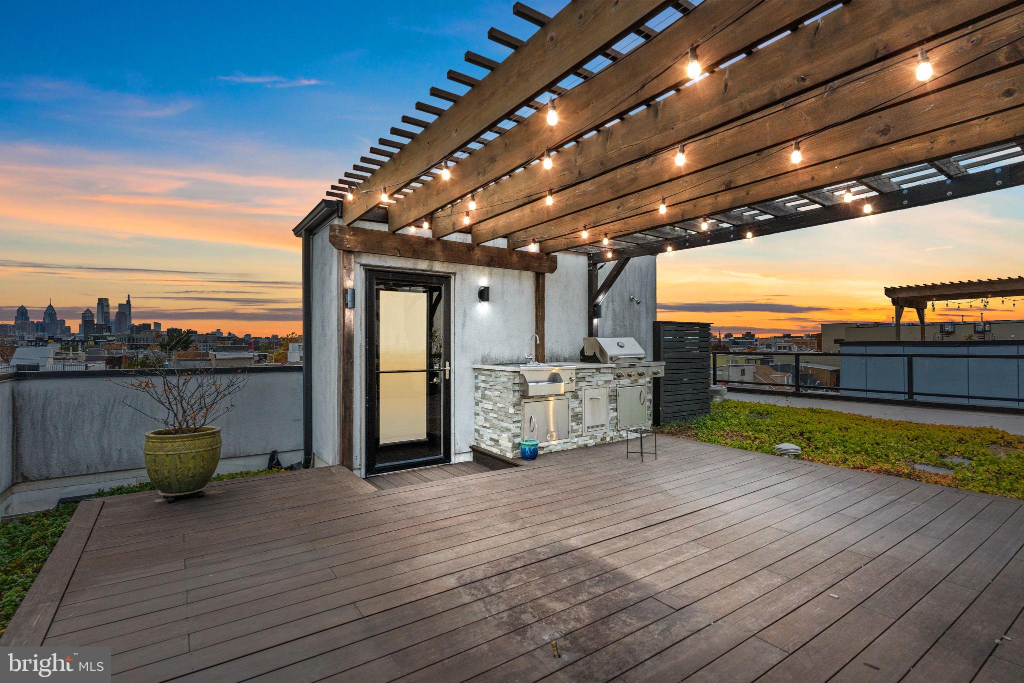 412 MOYER STREET 24 7