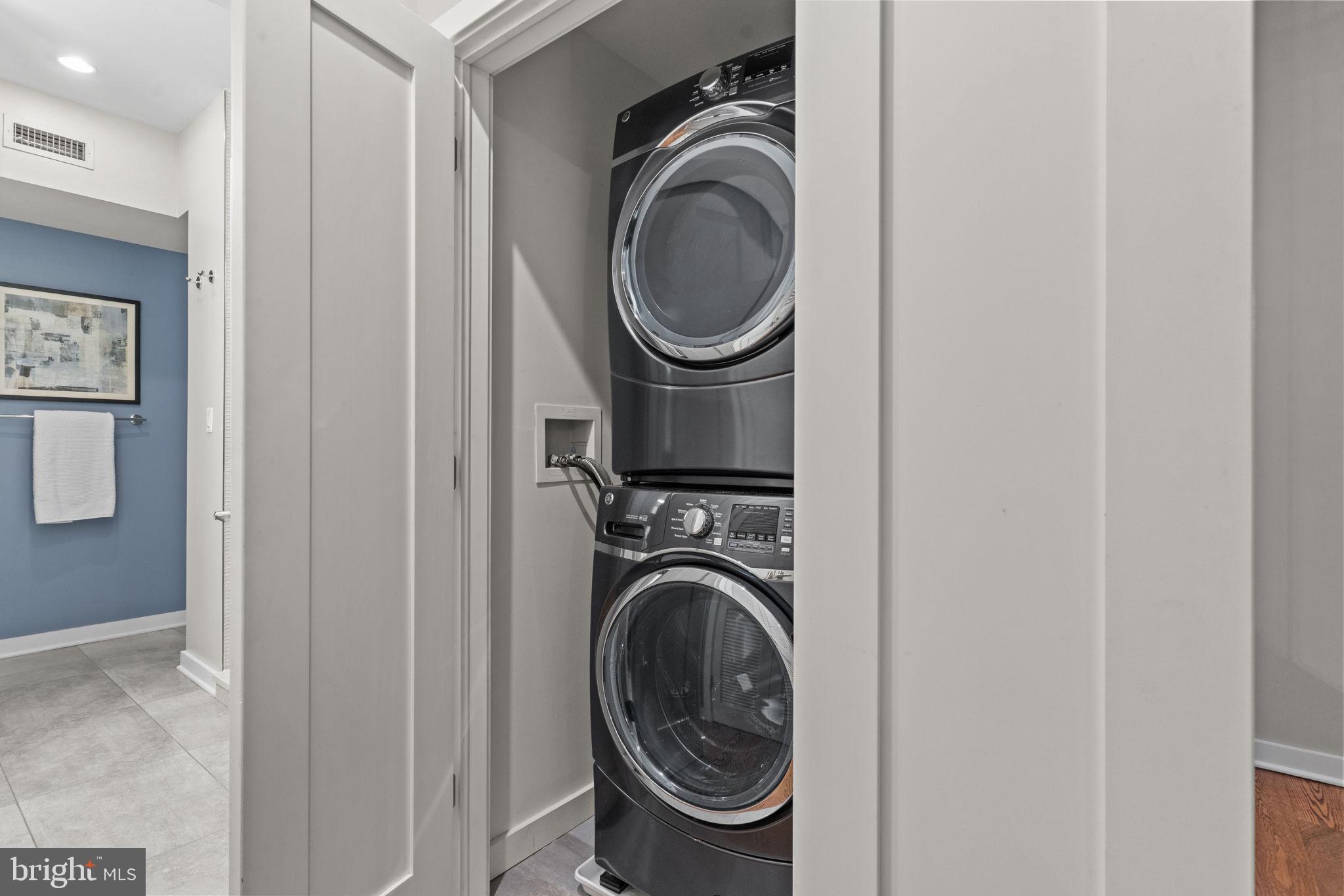 412 MOYER STREET 24 7