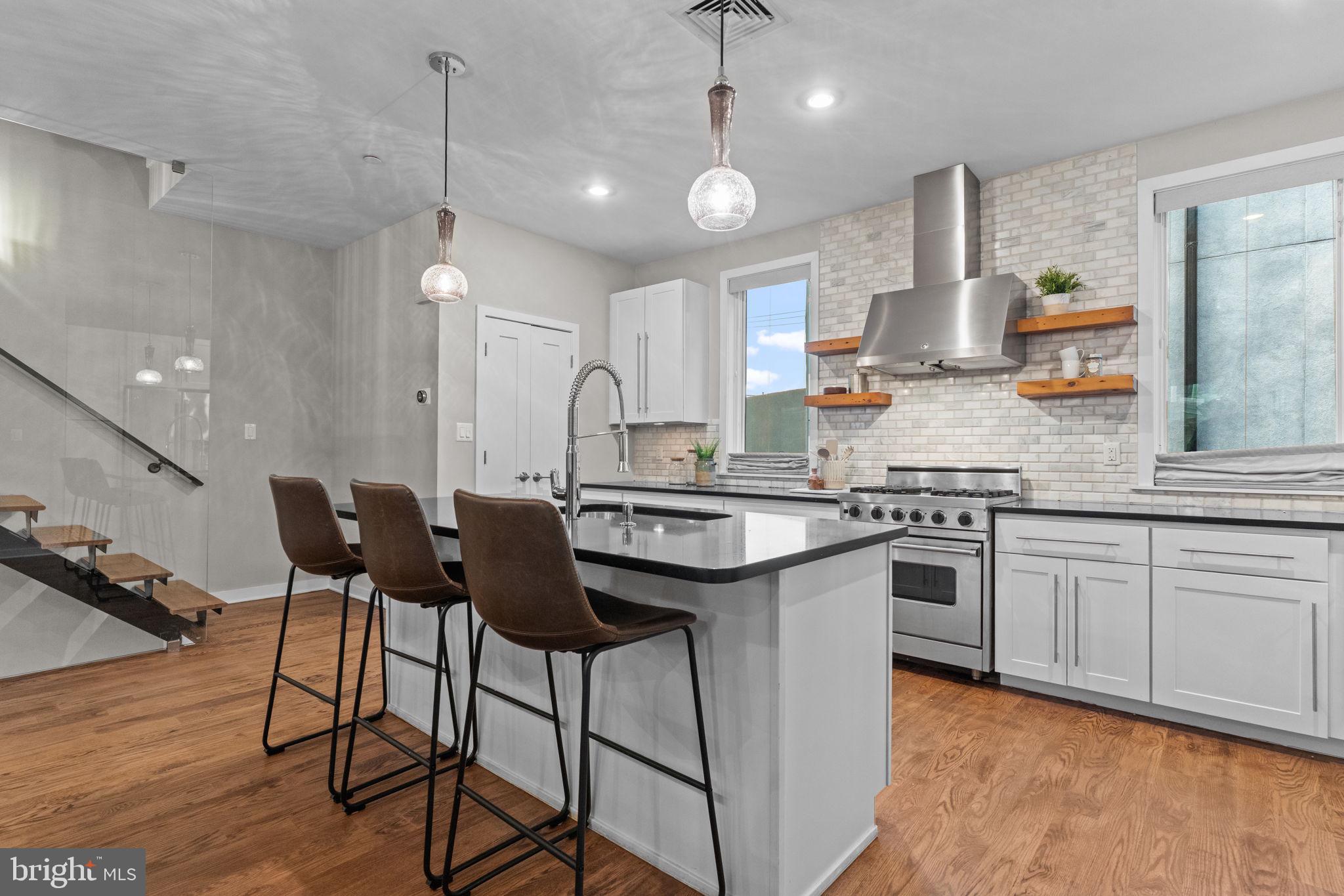 412 MOYER STREET 24 7