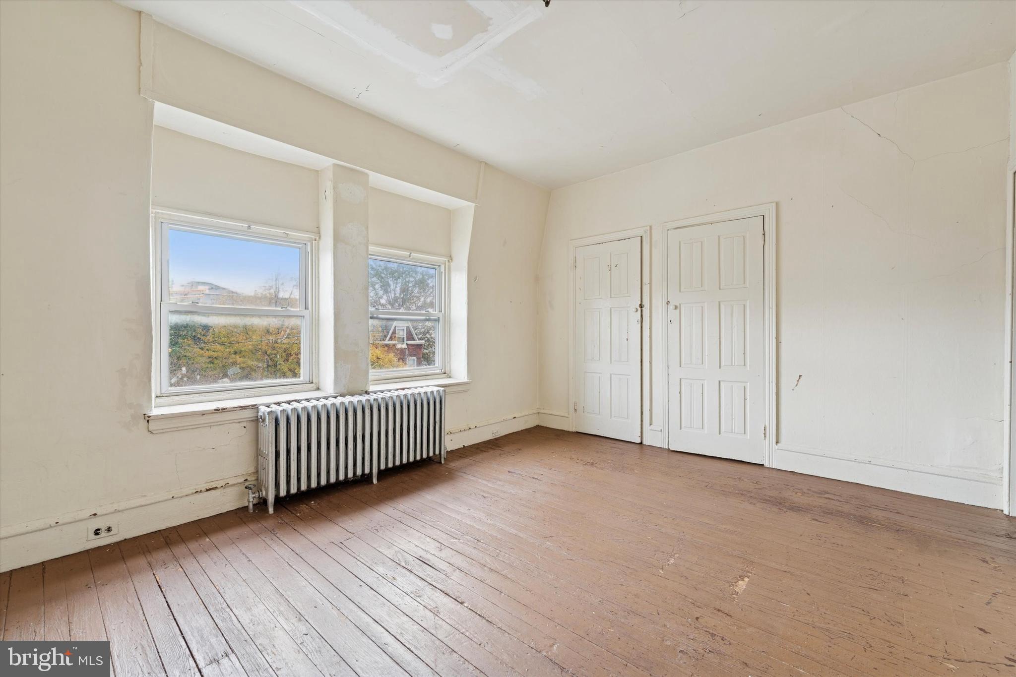 4011 SPRING GARDEN STREET