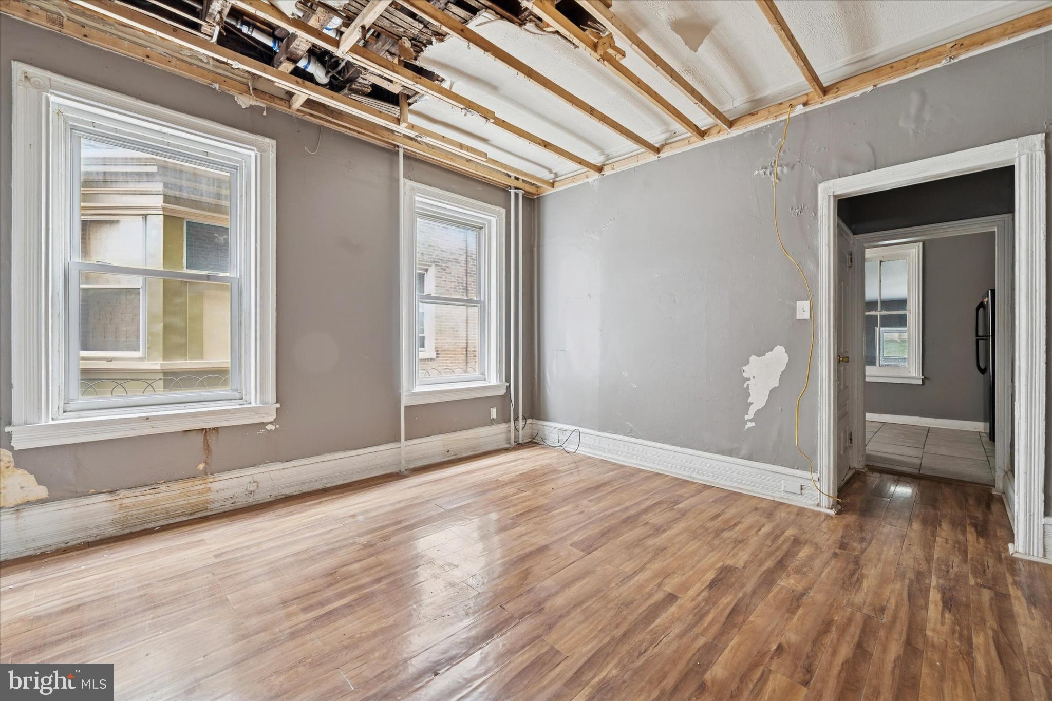 4011 SPRING GARDEN STREET