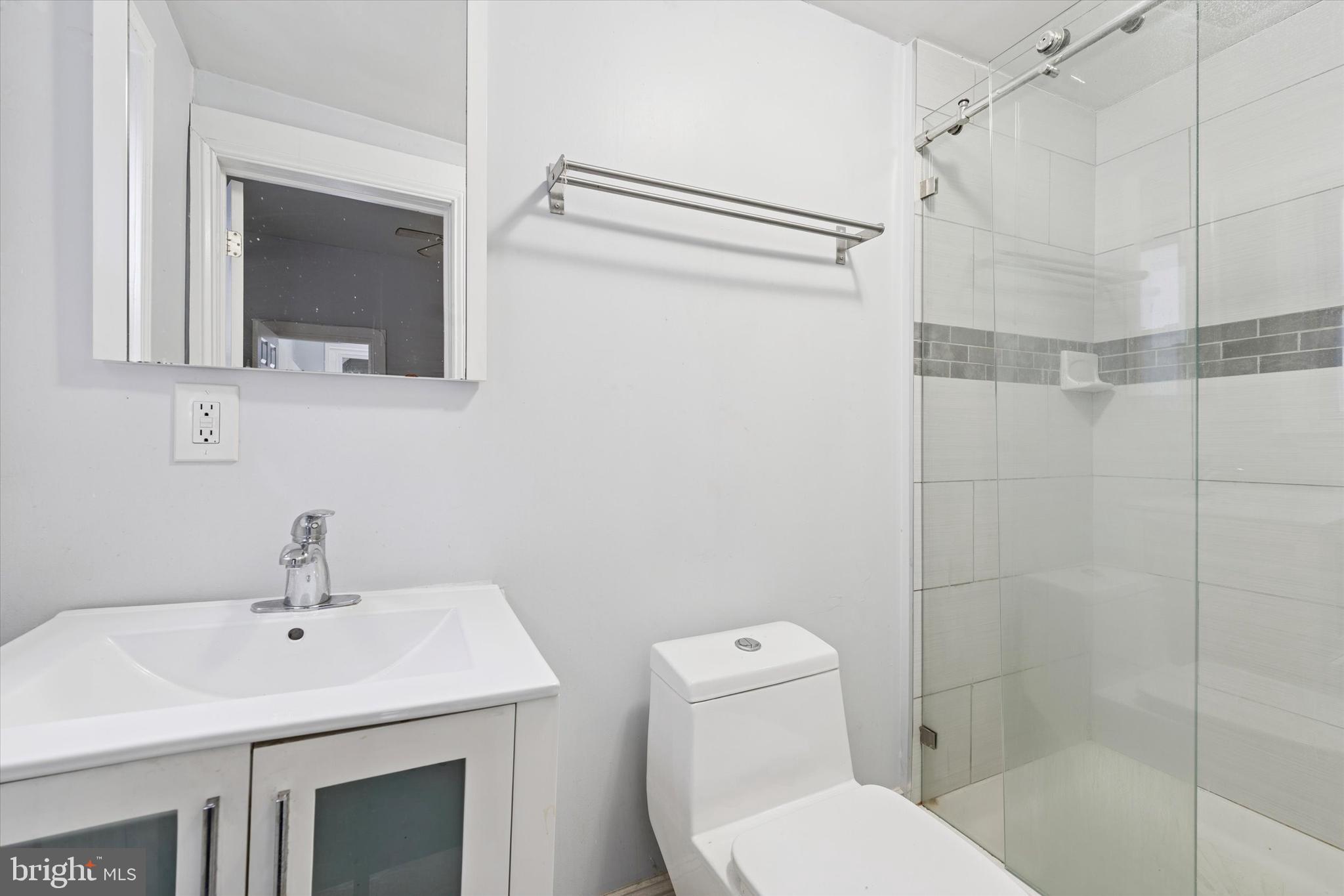 4011 SPRING GARDEN STREET