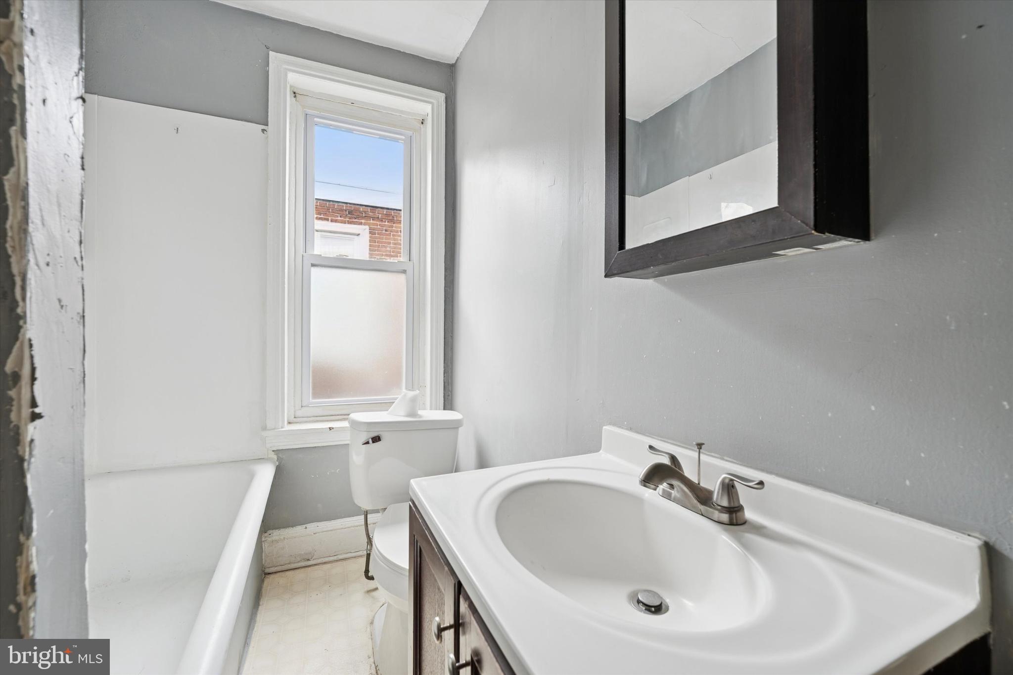 4011 SPRING GARDEN STREET